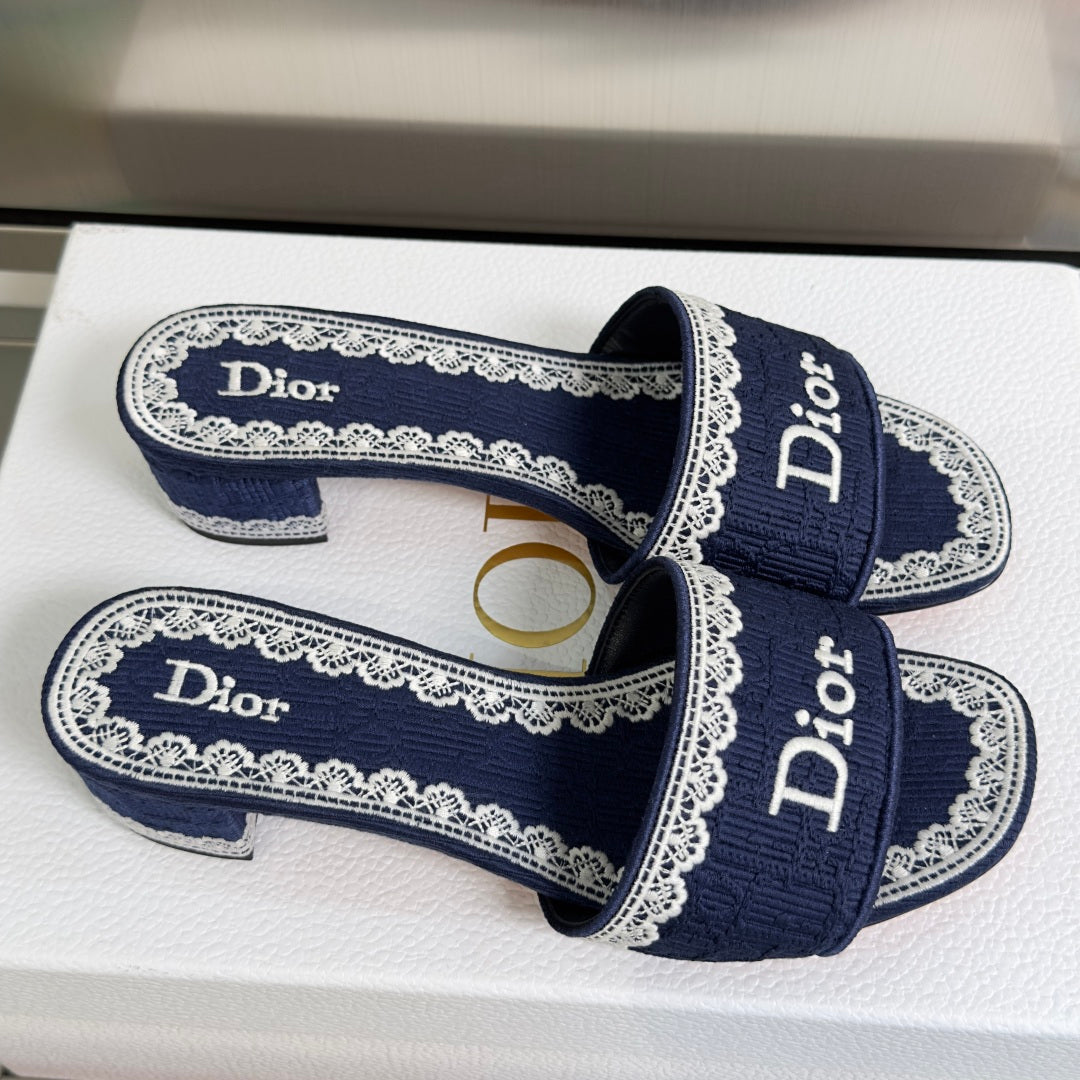 Dior Dentelle Lace Flat Sandals – Summer Collection – 2026