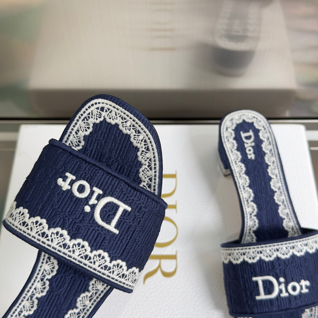 Dior Dentelle Lace Flat Sandals – Summer Collection – 2026