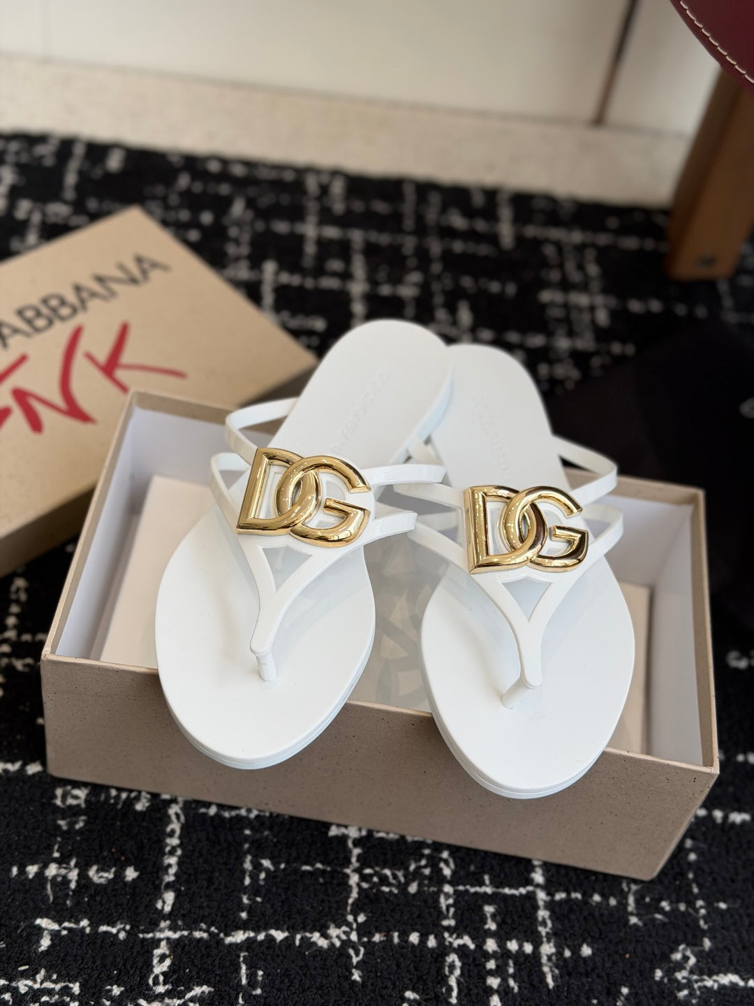 Dolce & Gabbana Jelly Thong Sandals – Spring/Summer Collection