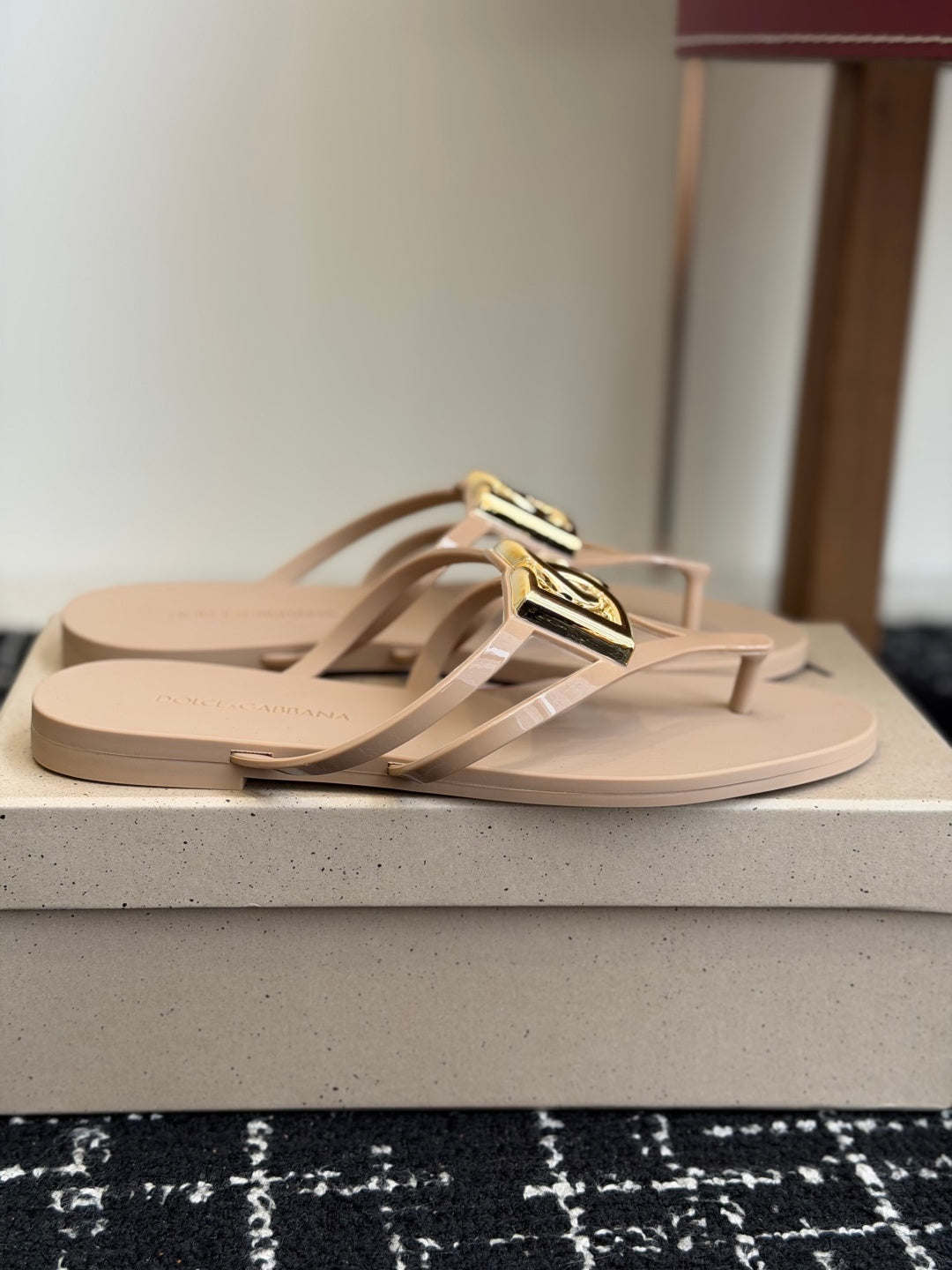 Dolce & Gabbana Jelly Thong Sandals – Spring/Summer Collection