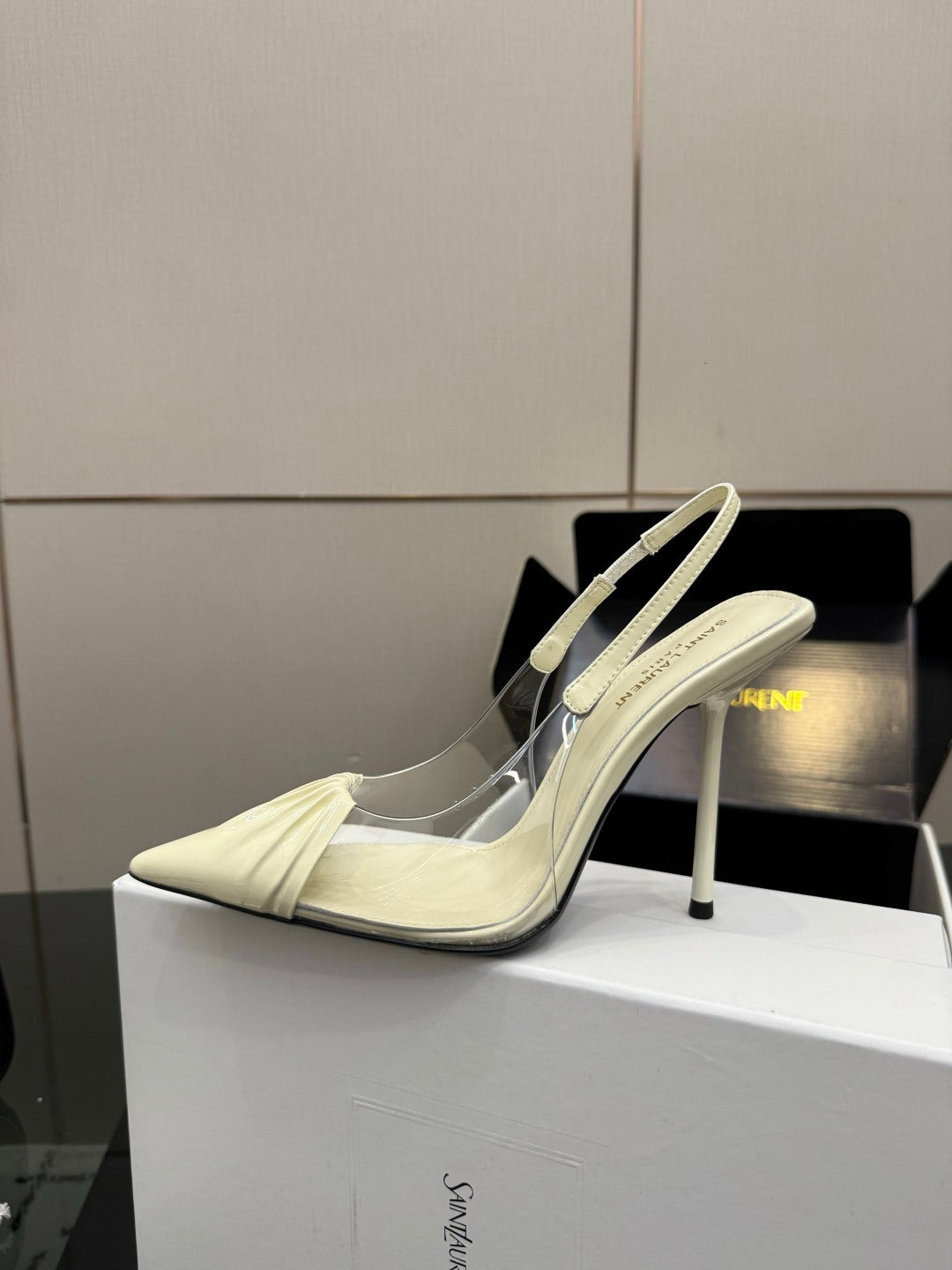 Saint Laurent Creased Pointed-Toe Slingback Sandals – Spring/Summer Collection – 26WF