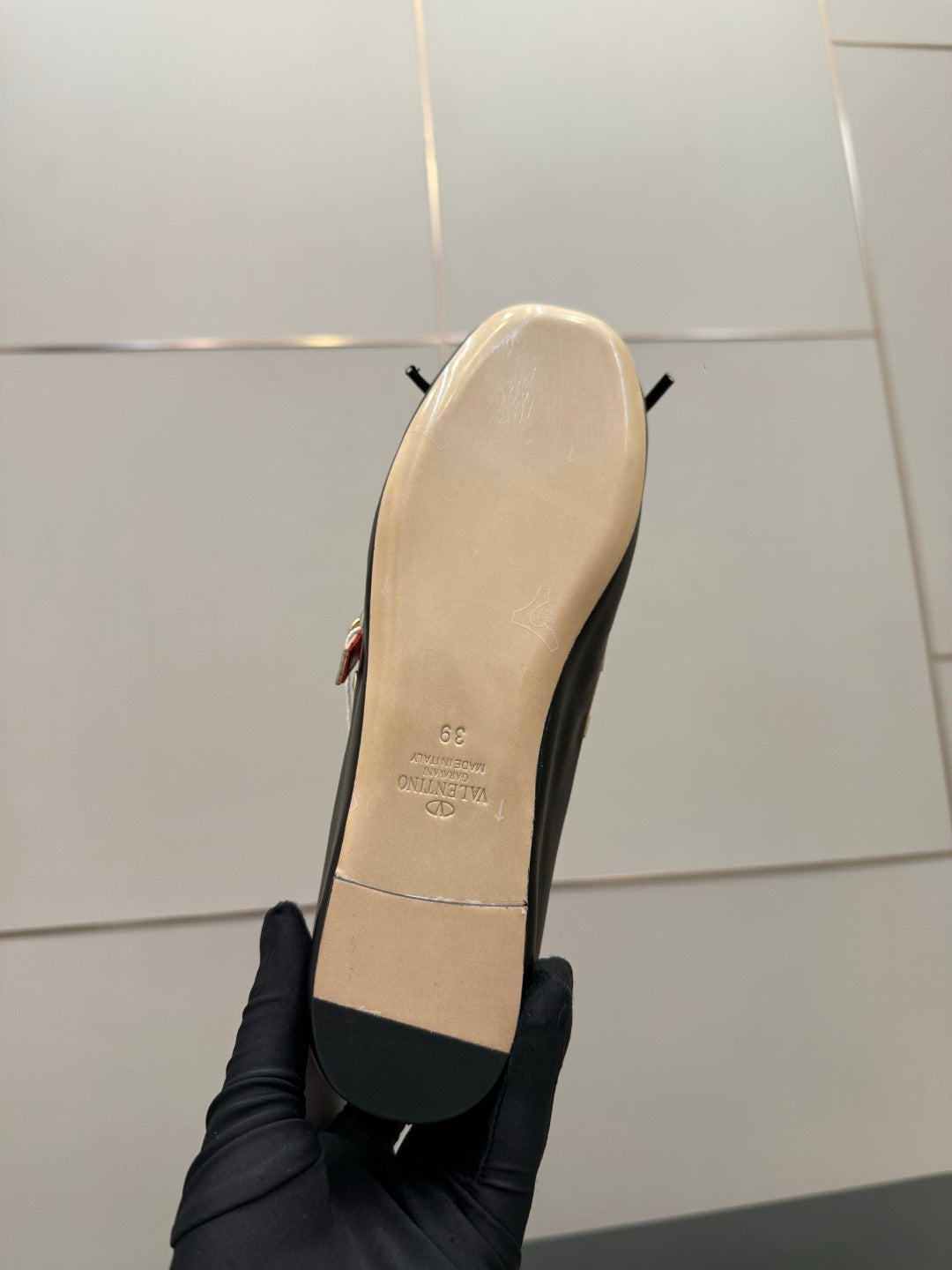 Valentino Classic Leather Sandals – Spring/Summer Collection