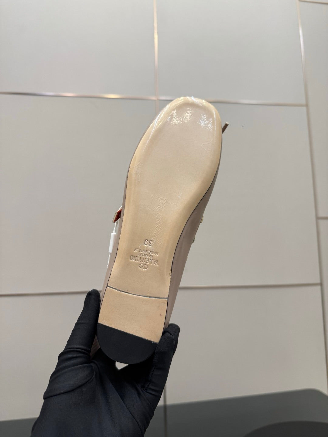 Valentino Classic Leather Sandals – Spring/Summer Collection