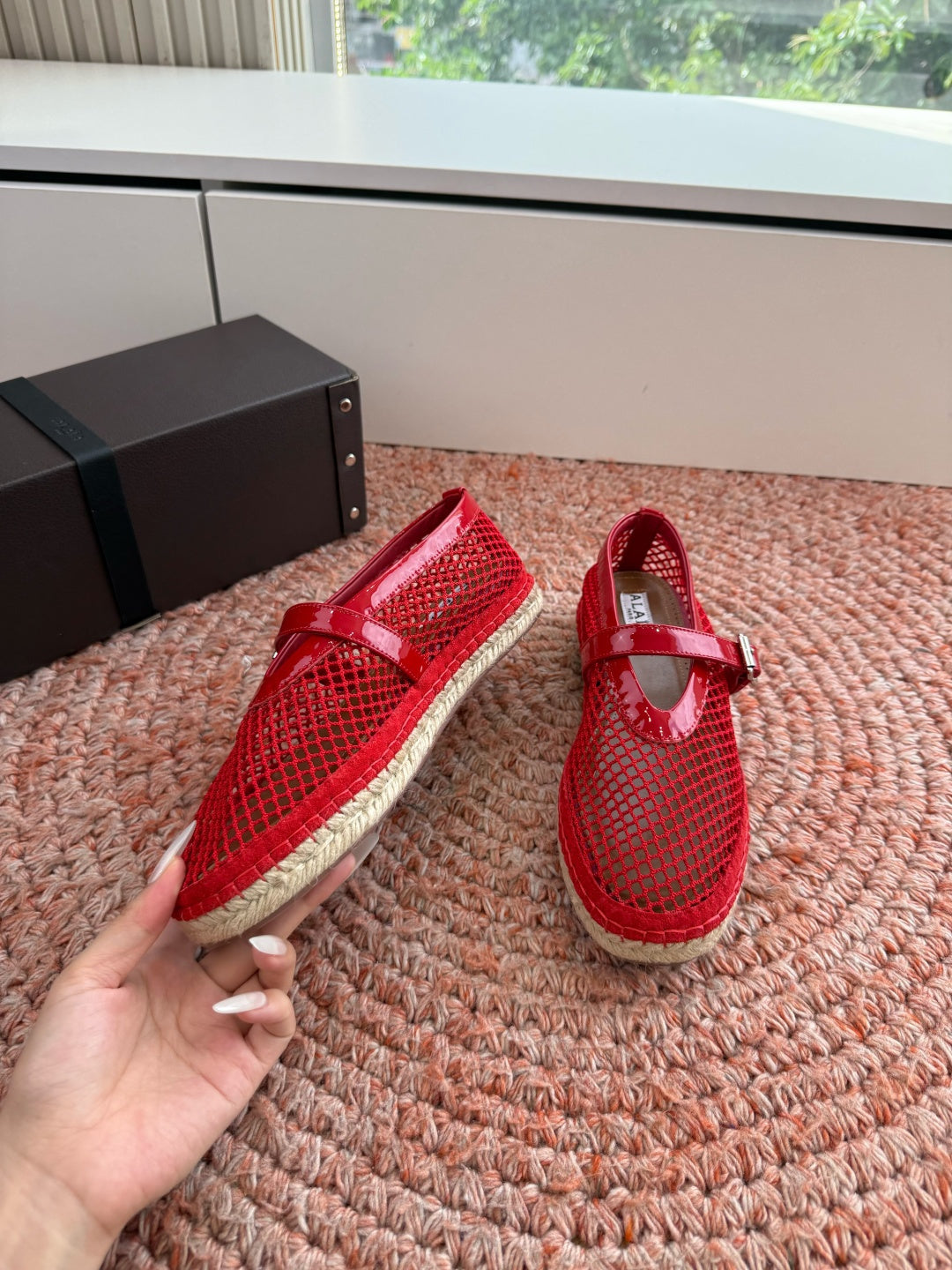 Alaïa Woven Fishnet Mules – 2026 Spring/Summer Collection