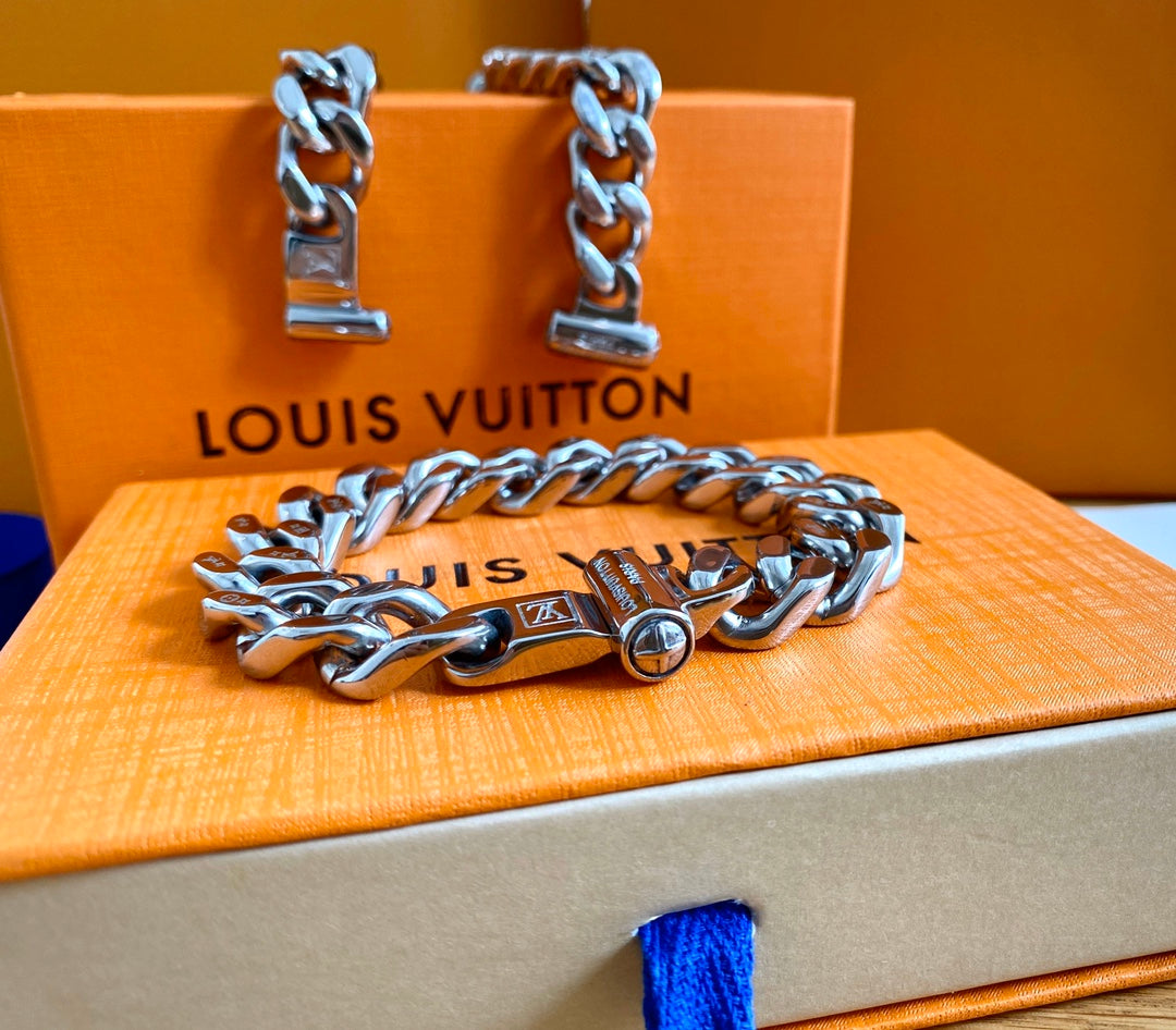Louis Vuitton LV Chain Links Limited Edition Magnetic Clasp Stainless Steel Bracelet
