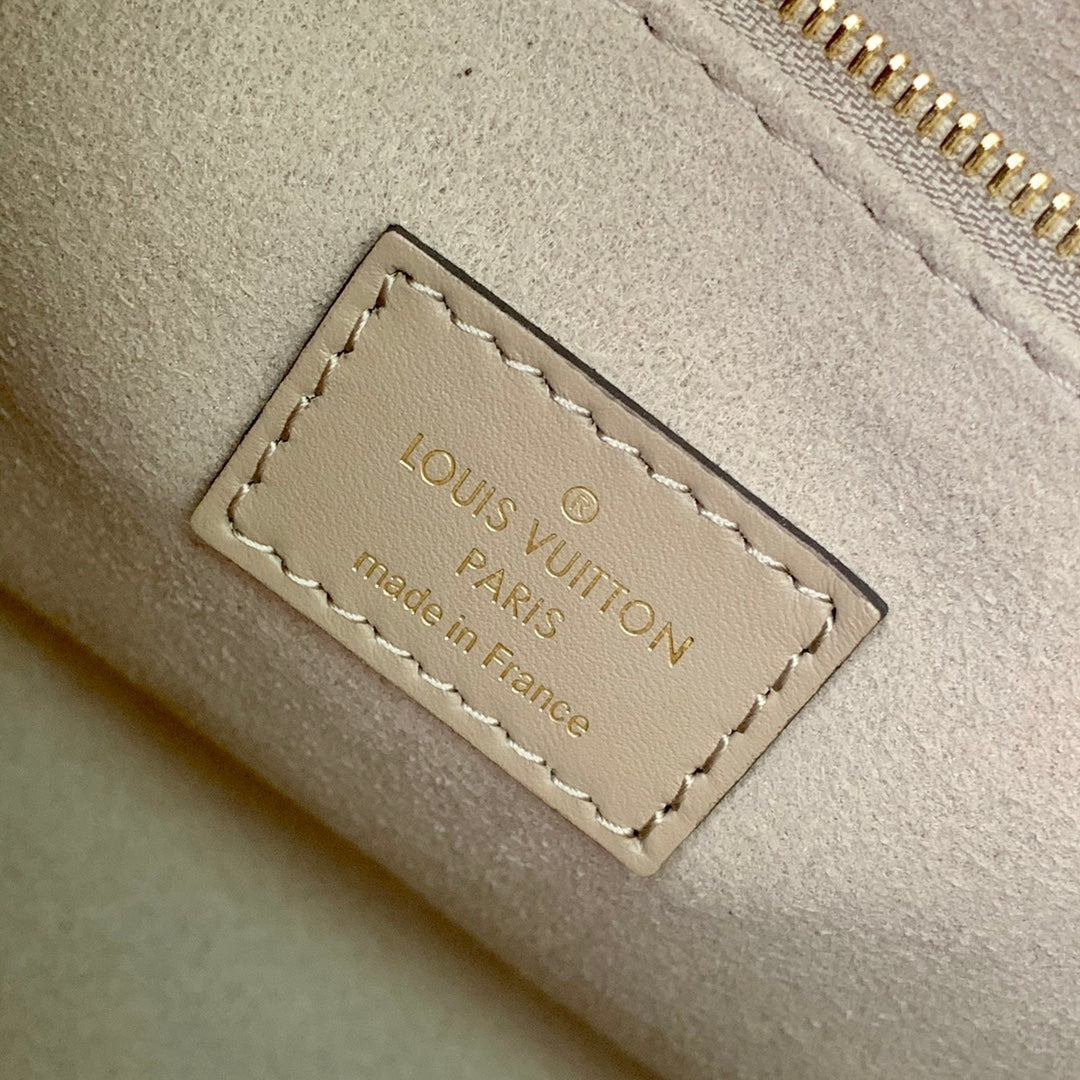 Louis Vuitton Onthego Small Tote Bag