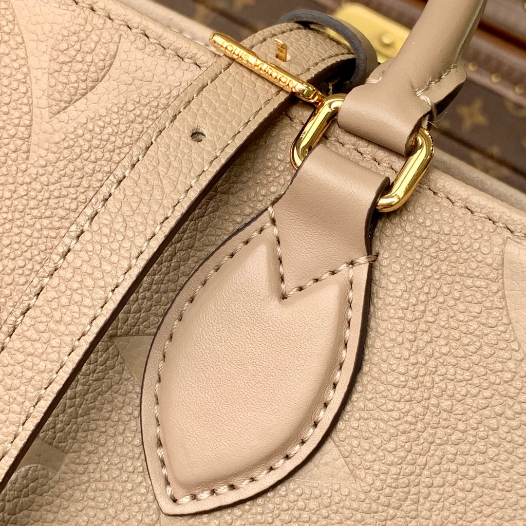 Louis Vuitton Onthego Small Tote Bag