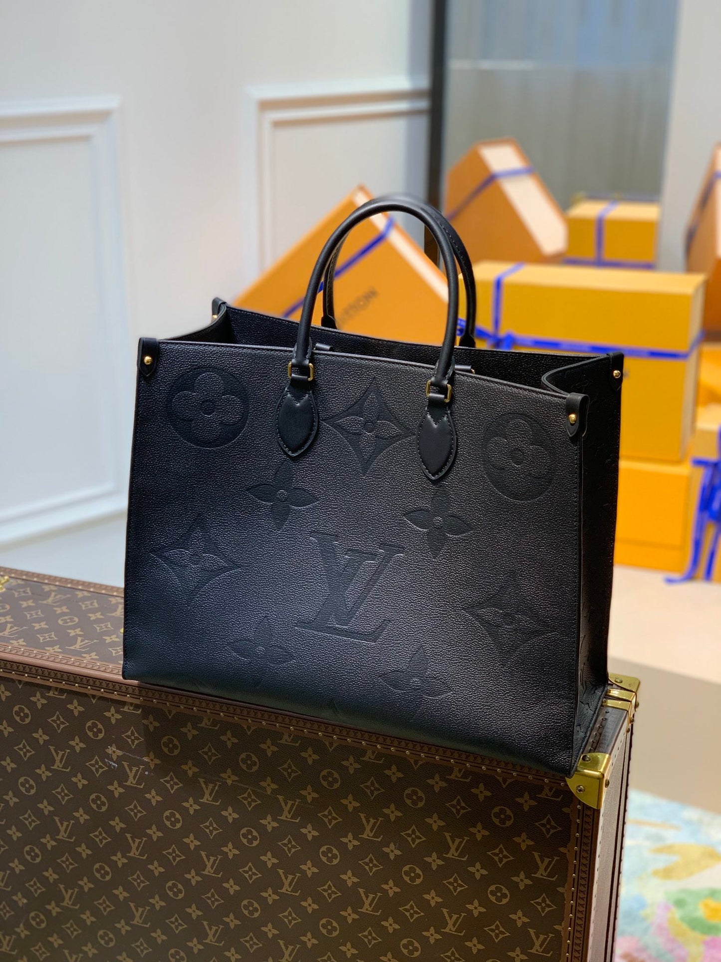 Louis Vuitton Onthego Tote Bag