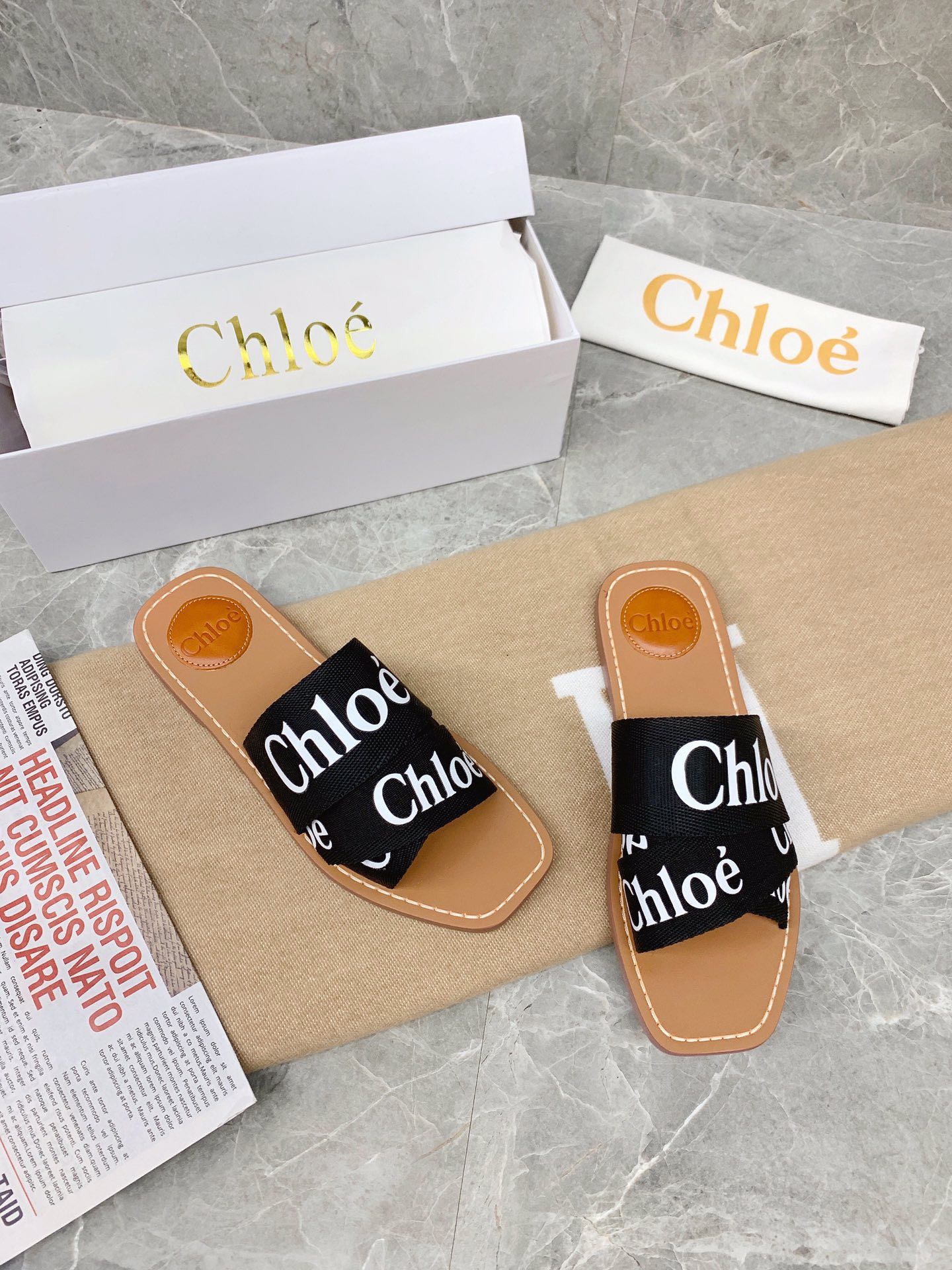 Chloé Cross-Woven Roman Sandals