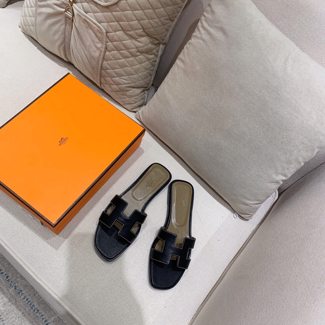 Hermès Oasis H Flat Sandals