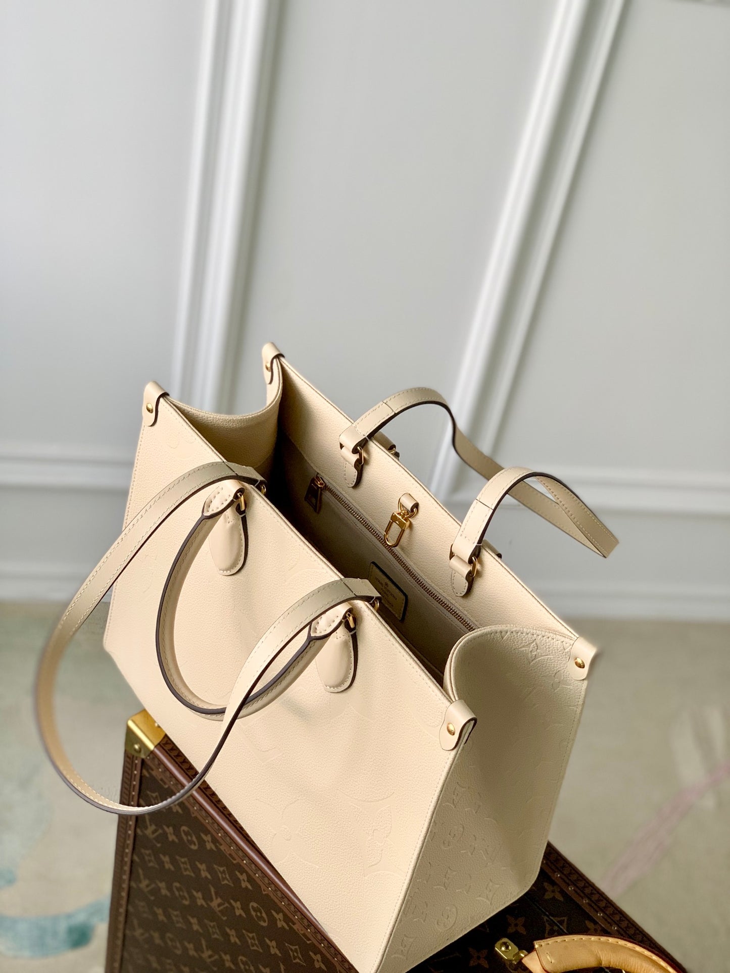 Louis Vuitton OnTheGo Medium Monogram Empreinte Tote