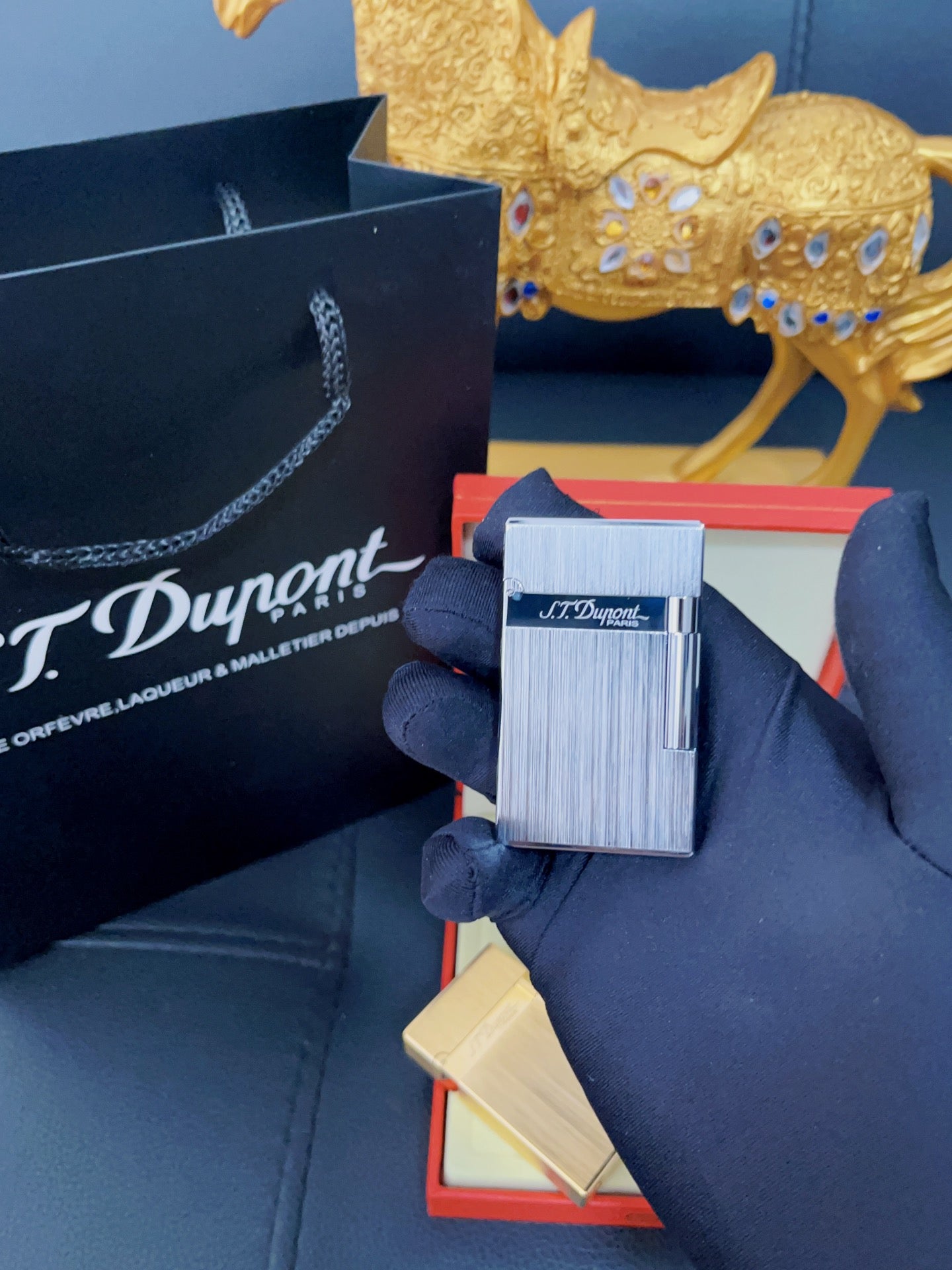 S.T. Dupont Lighter – Luxury Collection