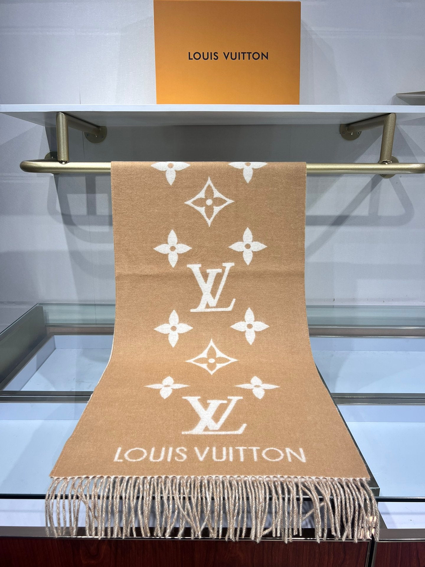 Louis Vuitton Reykjavik Cashmere Scarf
