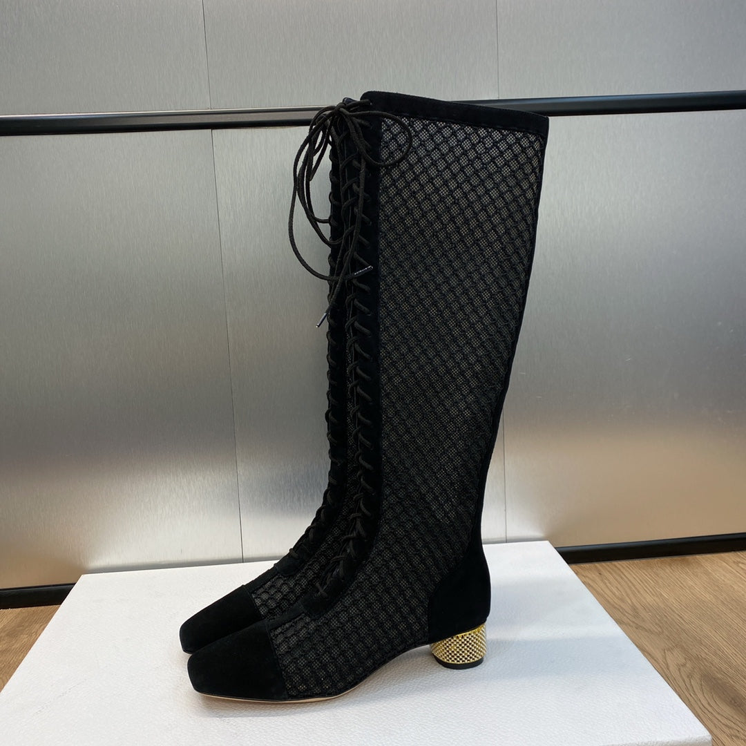 Dior Naughtily-D Metal Pearl Heel Knight Boots – 2023 Runway Haute Couture Collection