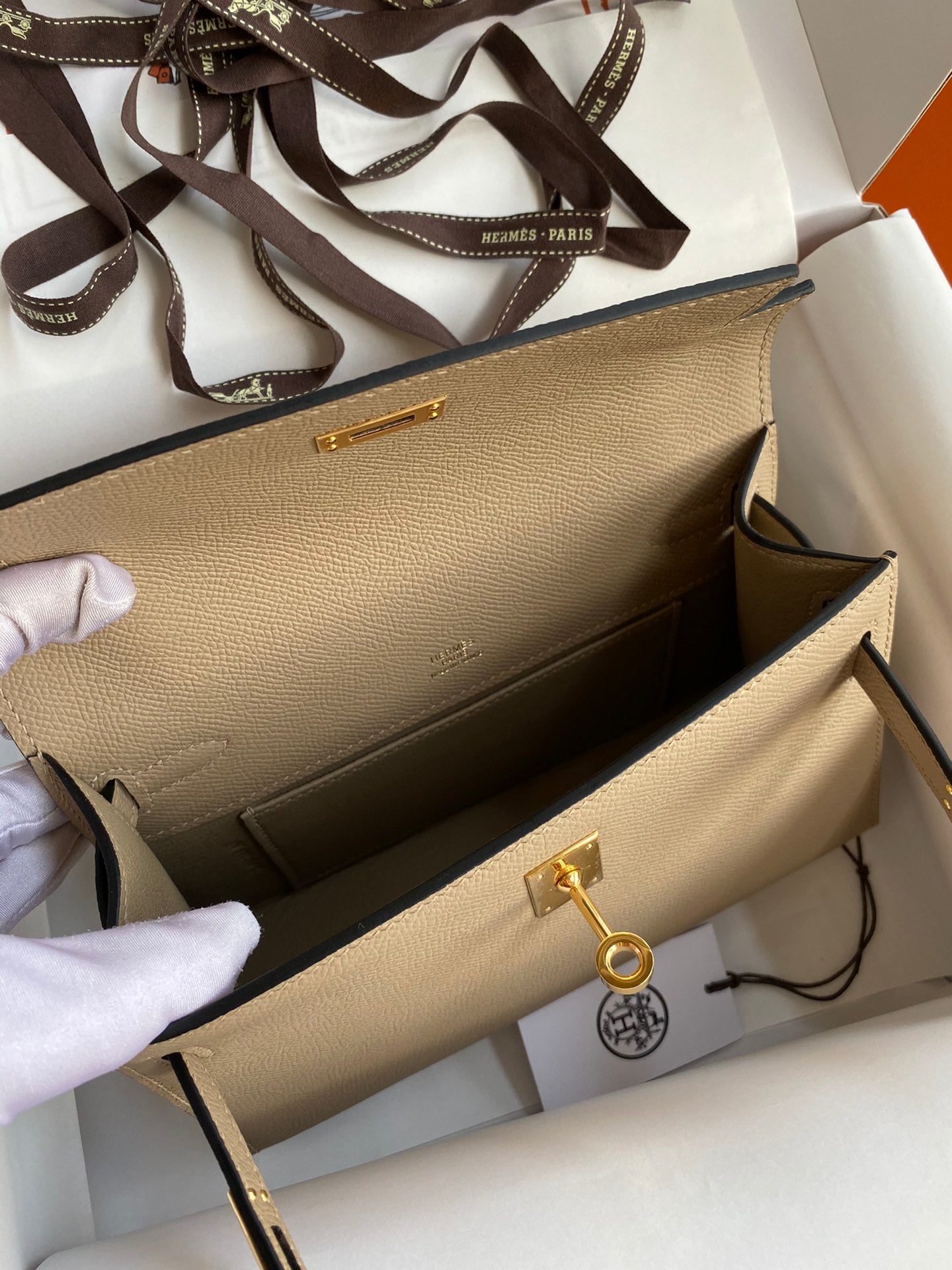 Hermès Kelly Mini Handbag – Trench Coat Grey