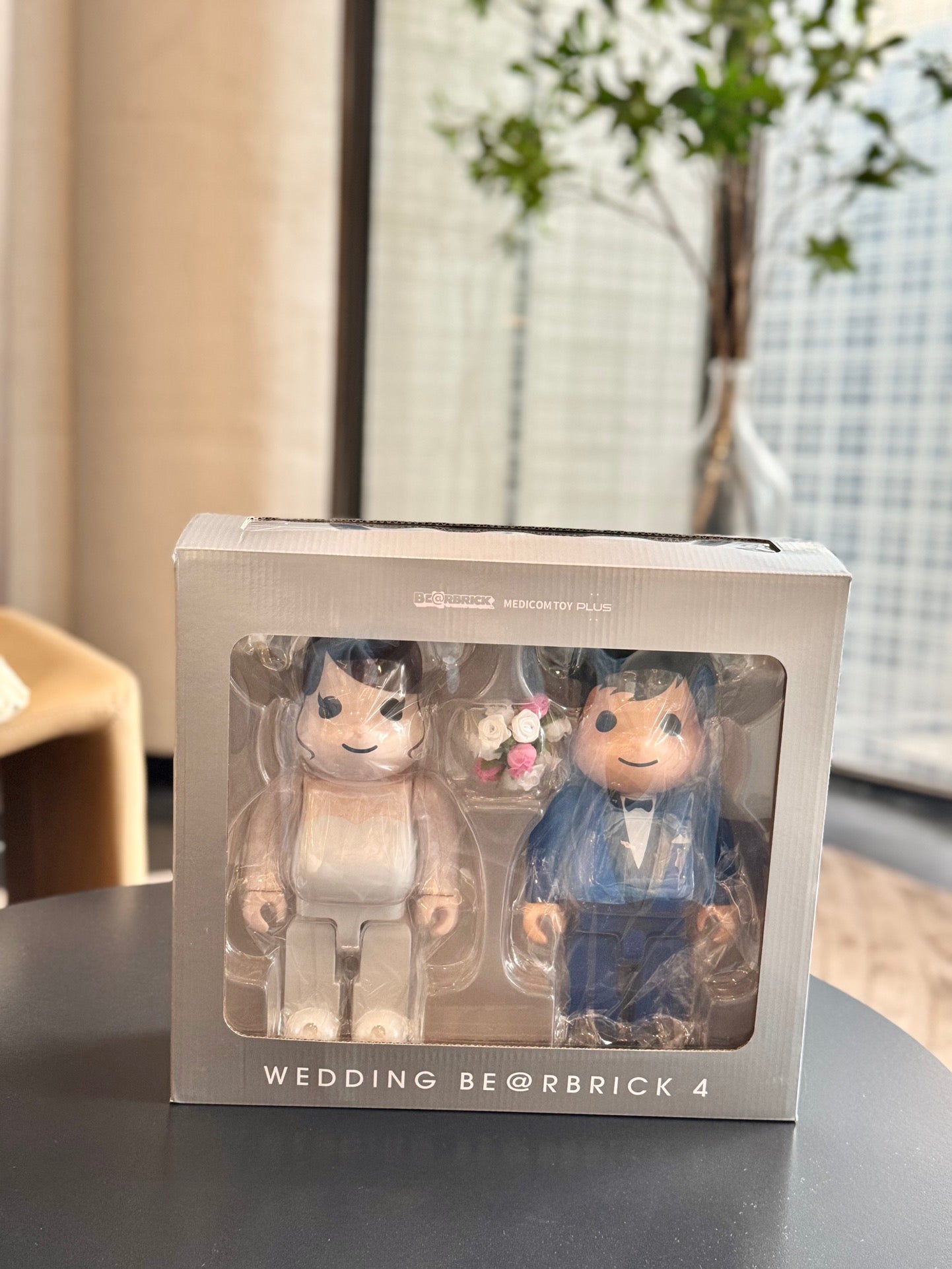 Bearbrick Wedding Collectible Figure – 2024 Valentine's Day Edition