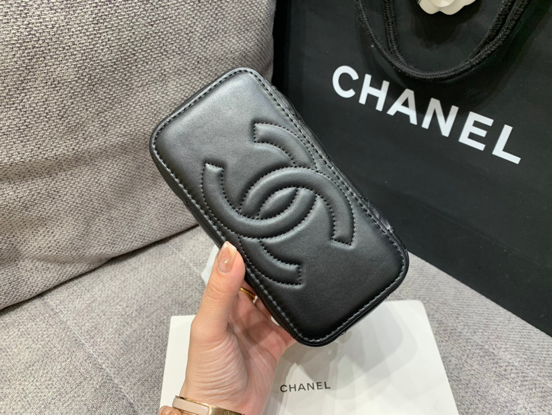 Chanel Crystal Embellished Handle Box Bag – 24P Collection