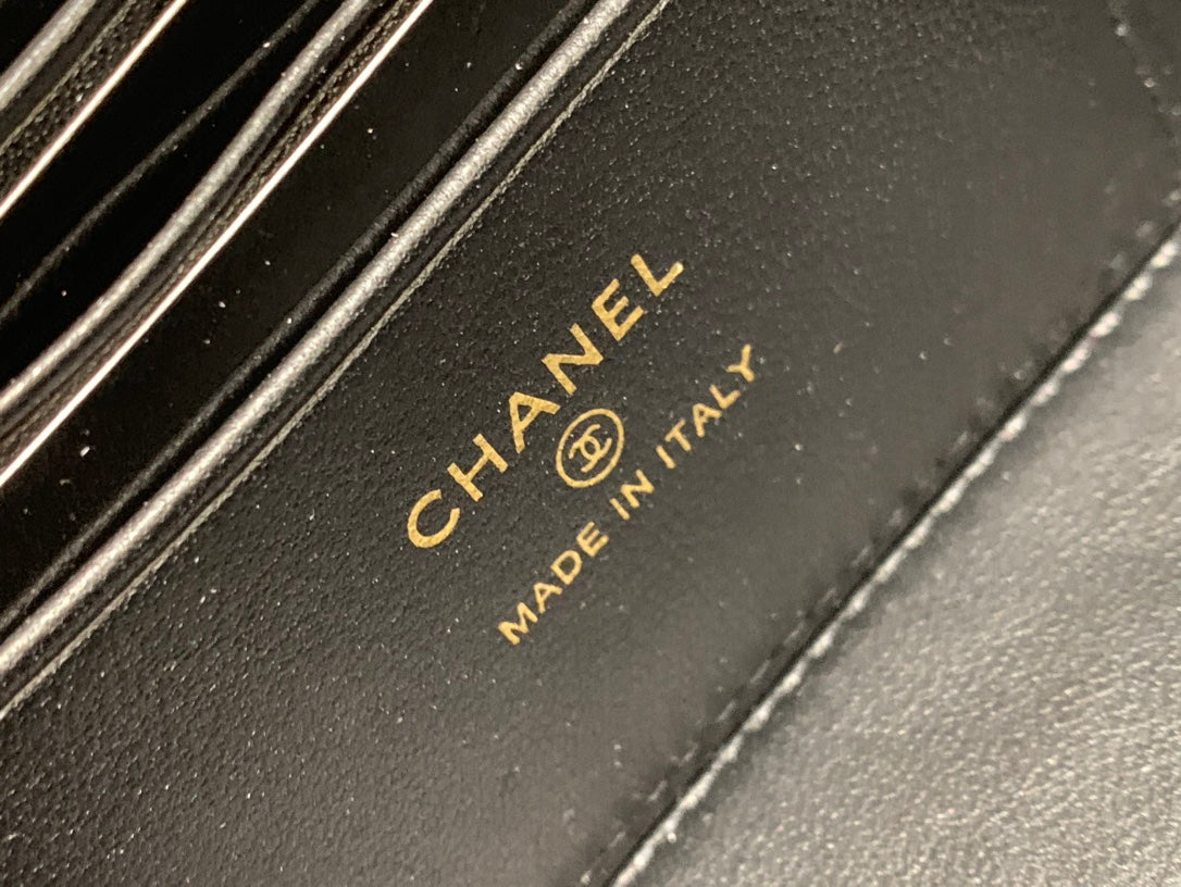 Chanel Crystal Embellished Handle Box Bag – 24P Collection