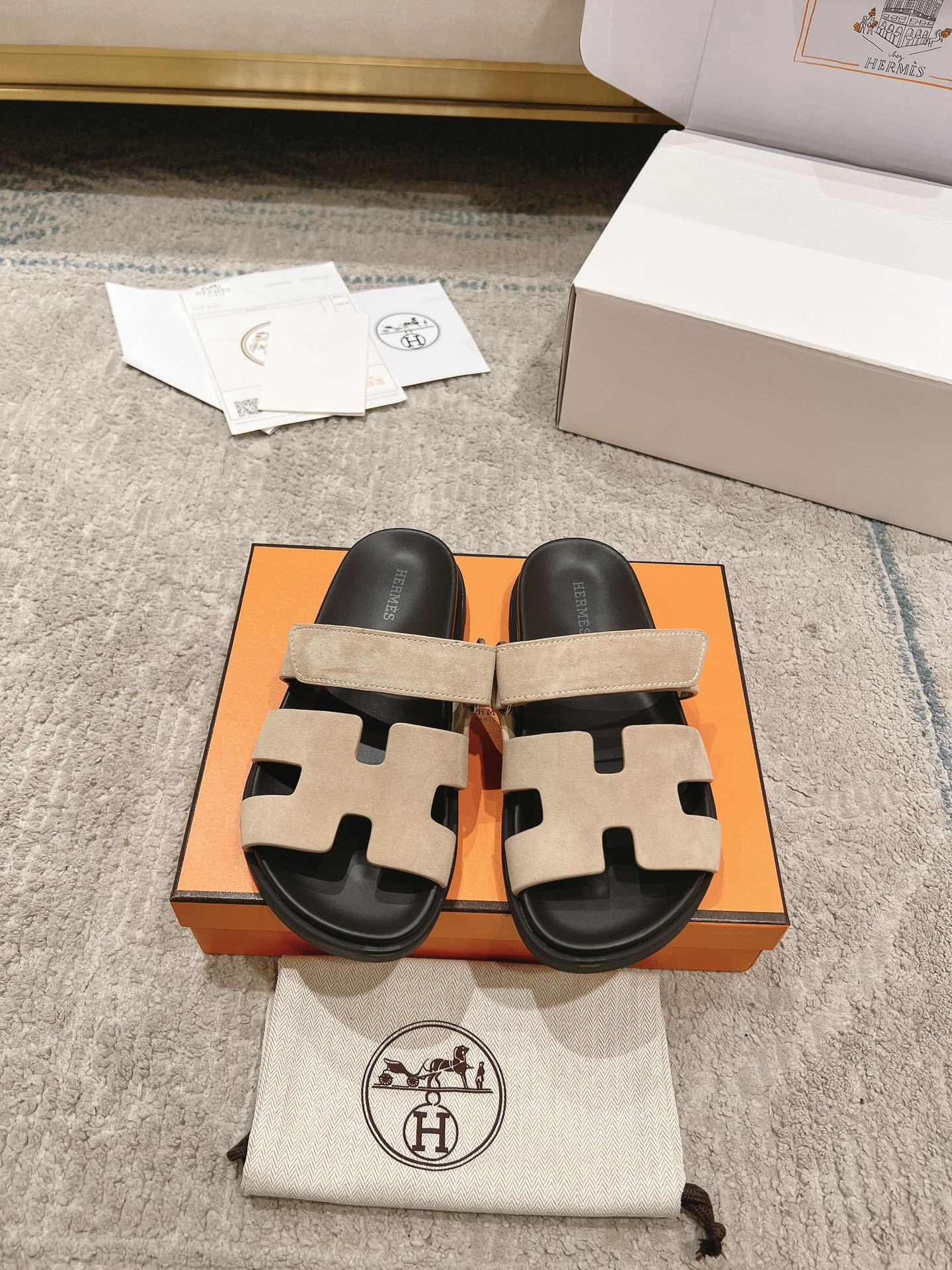 Hermès Chypre Calfskin Slides – 2023SS