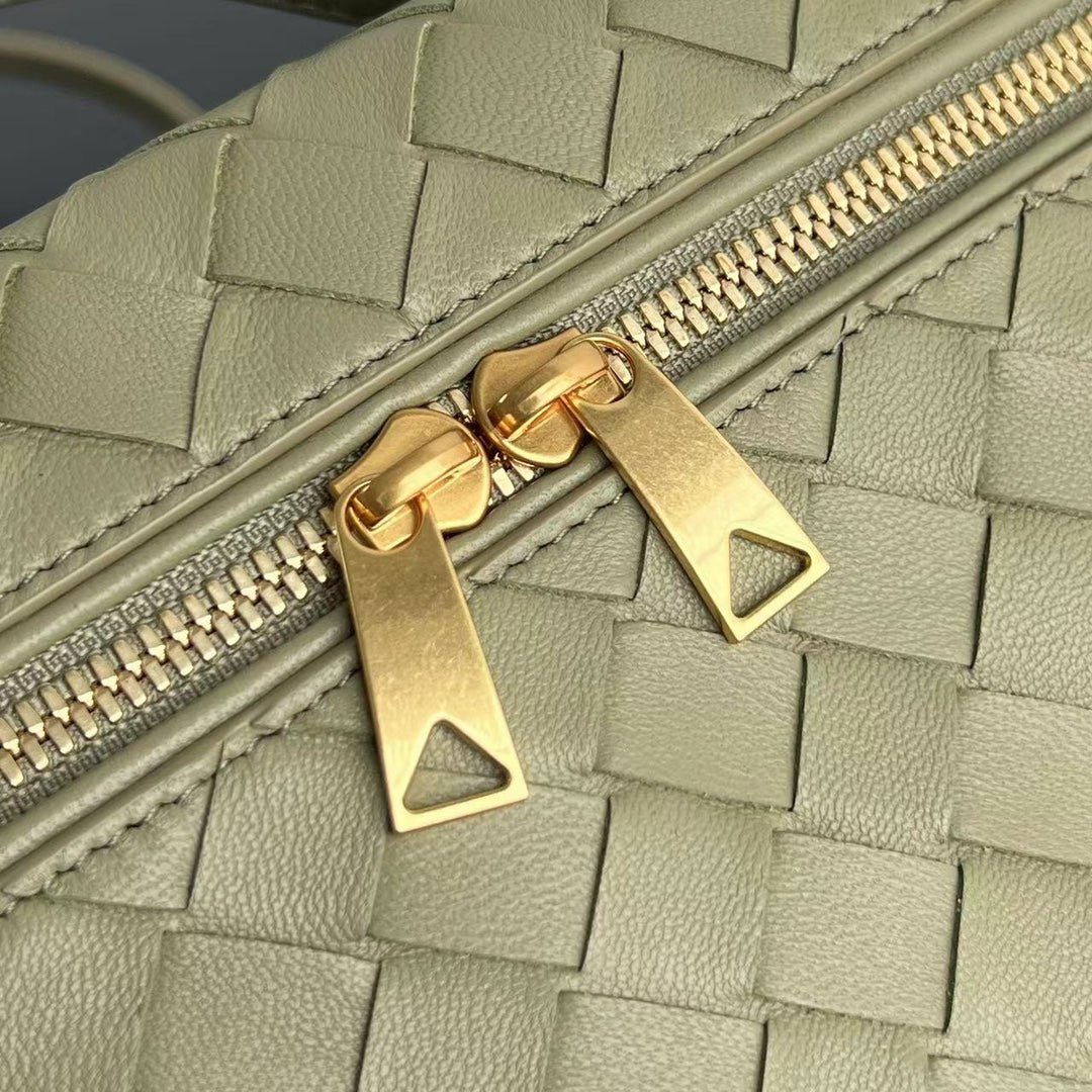 Bottega Veneta Intrecciato Vanity Case
