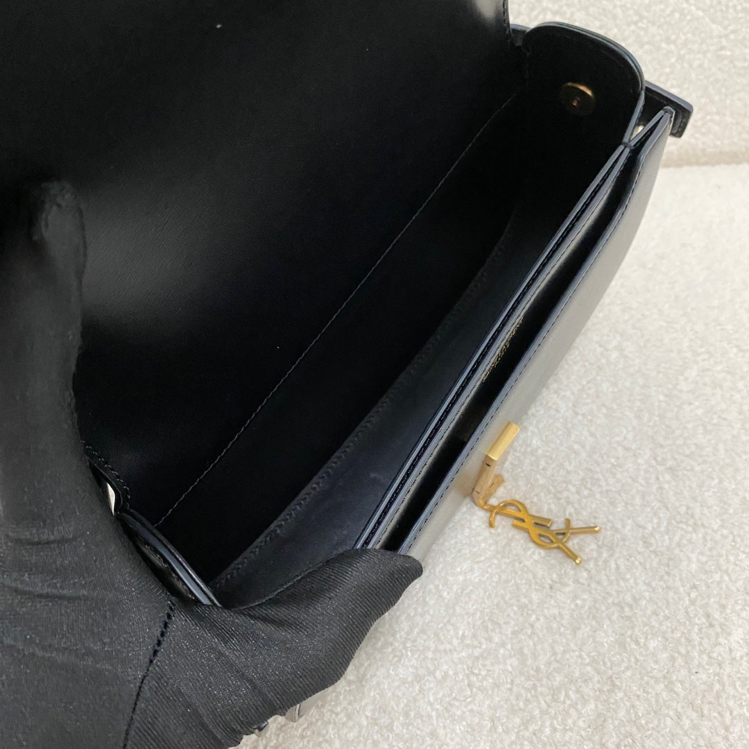 Saint Laurent Voltaire Box Shoulder Bag