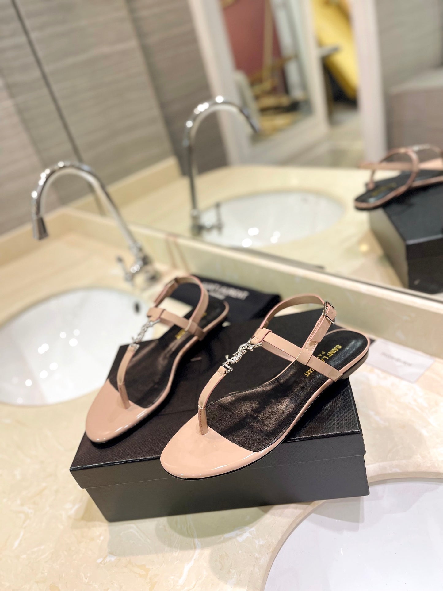 Saint Laurent Beautiful Siren Flat Sandals