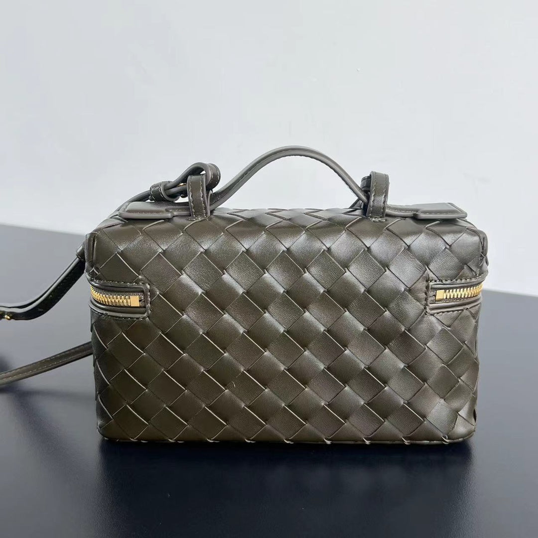 Bottega Veneta Intrecciato Vanity Case
