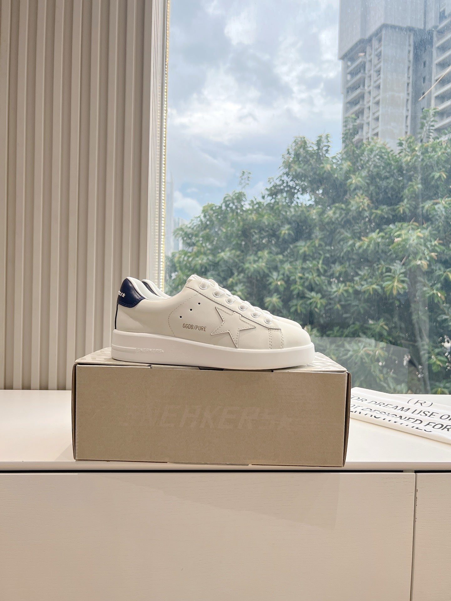 Golden Goose Space Distressed Sneakers – 2024 Collection