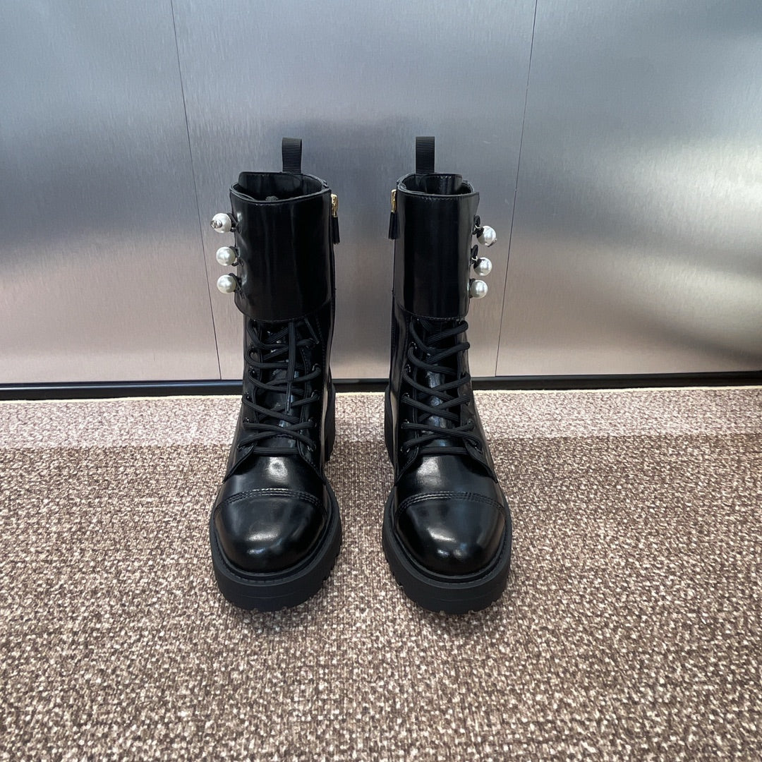 Dior D-Strike Pearl Platform Combat Boots – 2024 Autumn/Winter Collection
