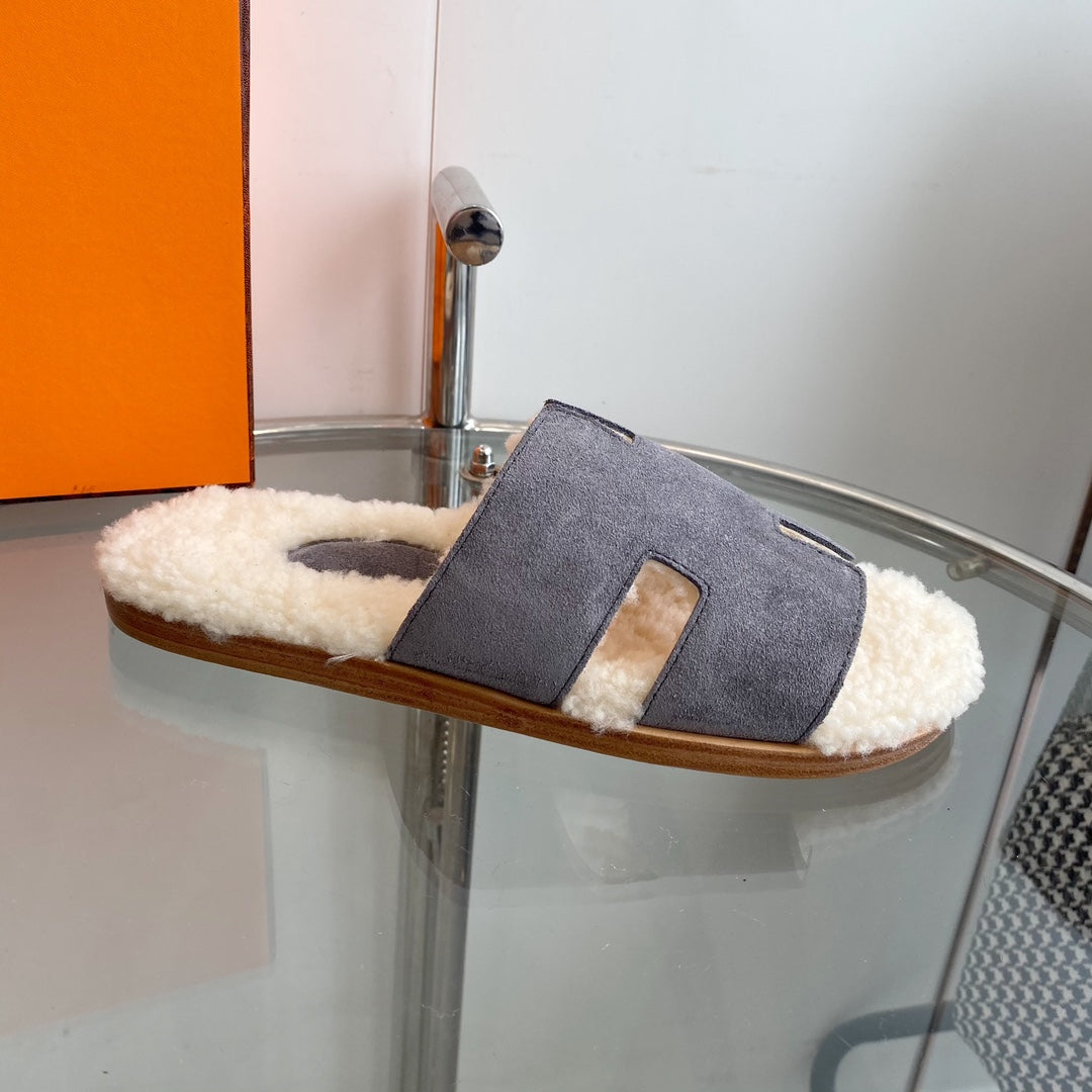 Hermès Izmir Classic H Wool Slippers