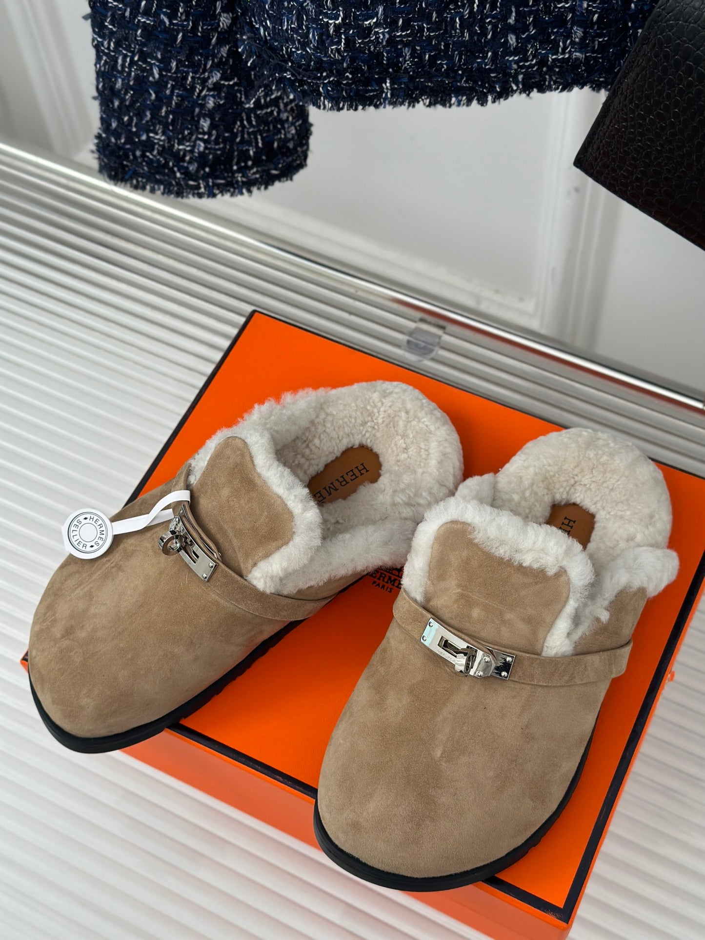 Hermès Kelly Buckle Furry Slippers – Autumn/Winter Collection