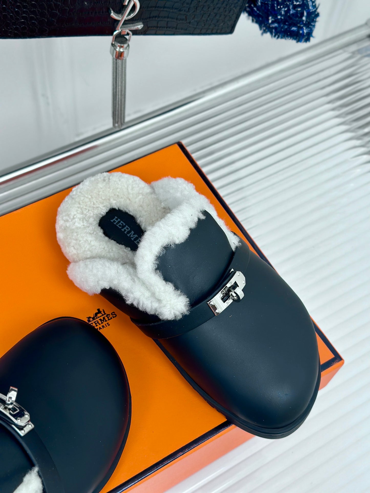 Hermès Kelly Buckle Furry Slippers – Autumn/Winter Collection
