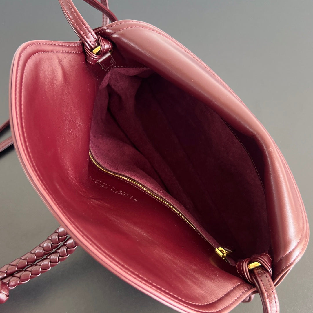 Bottega Veneta Small Liberta Handbag – 24FW