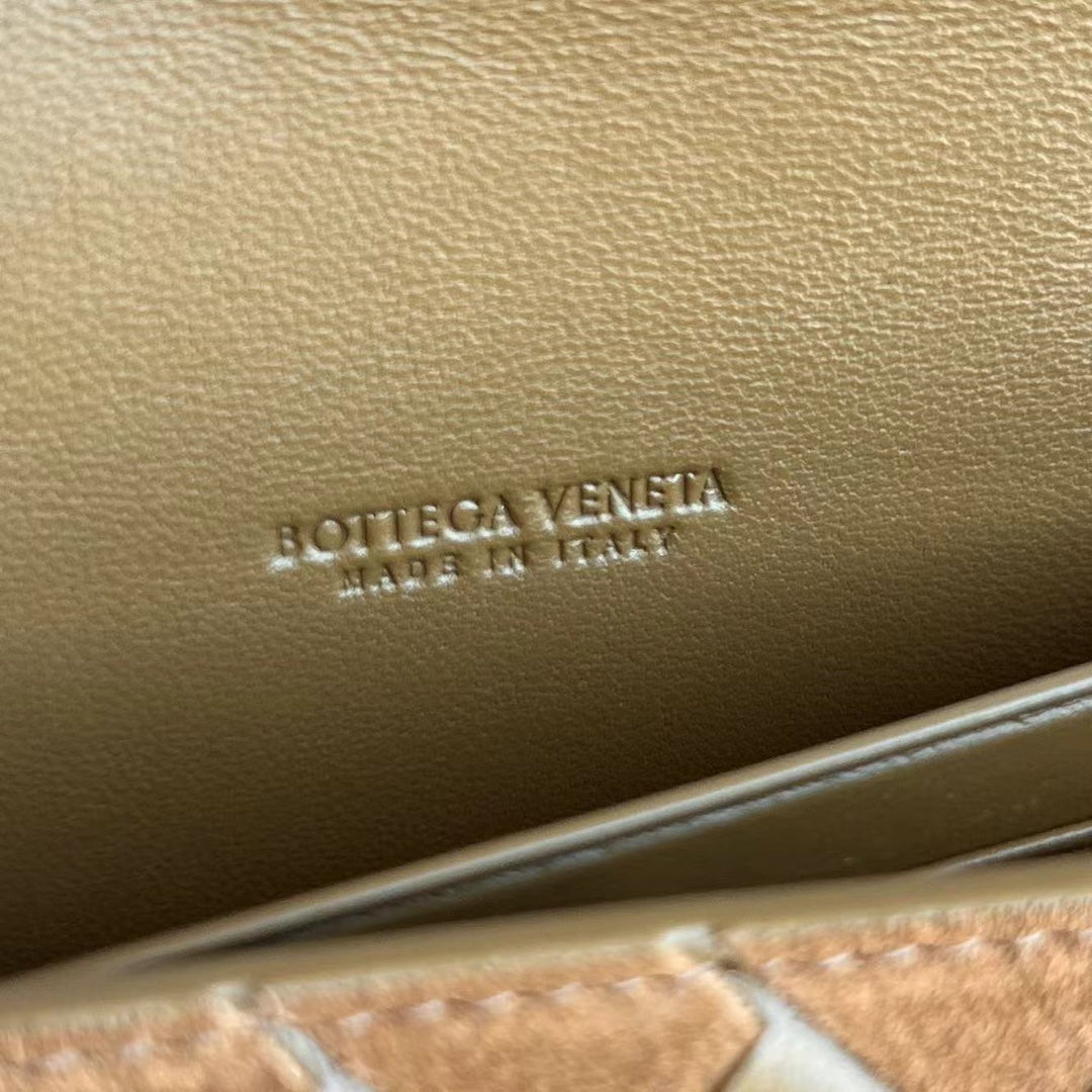 Bottega Veneta Suede Woven Clutch Bag – Autumn/Winter Collection