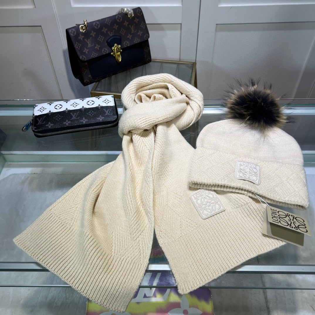 Loewe Classic Hat and Scarf Set