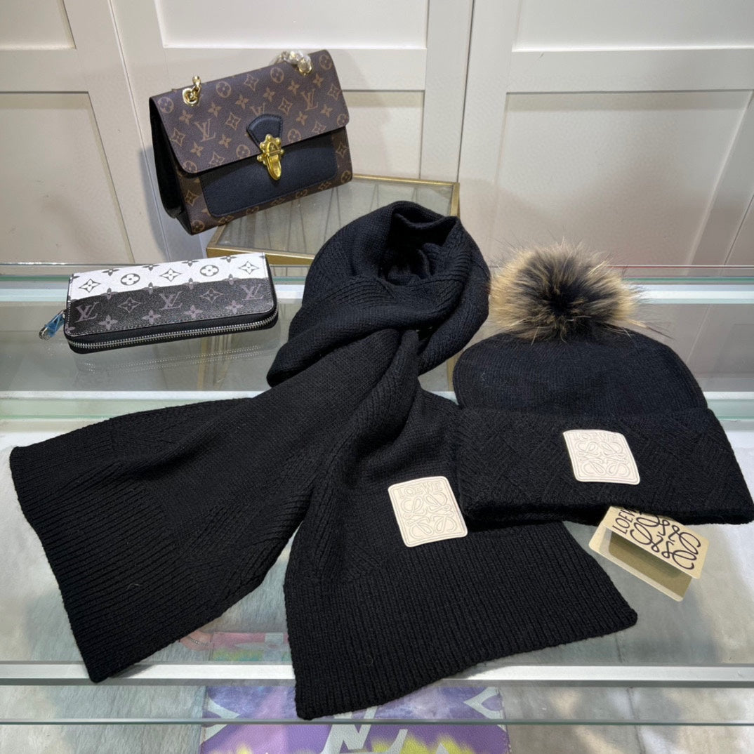Loewe Classic Hat and Scarf Set