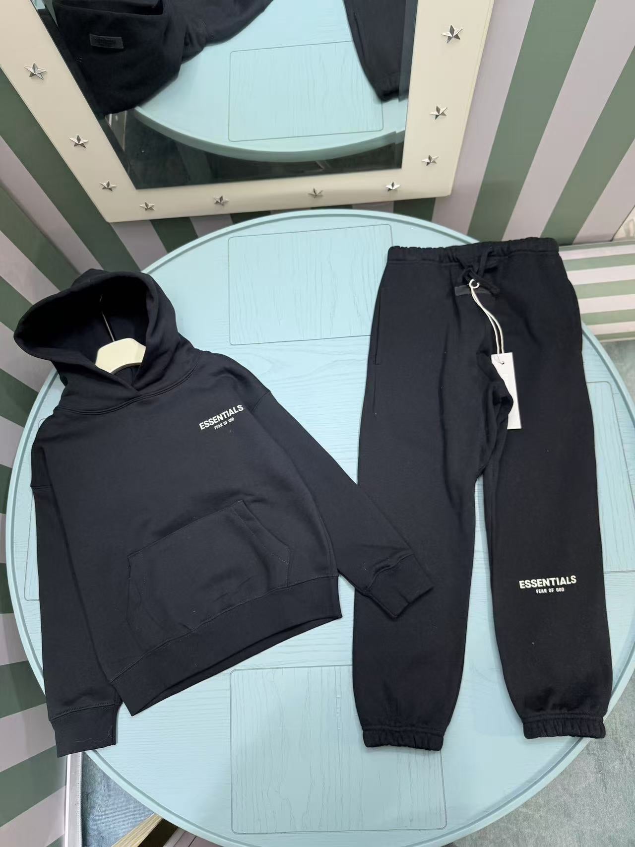 Fear of God ESSENTIALS Fleece Tracksuit Set – Kids Collection – 2025SS