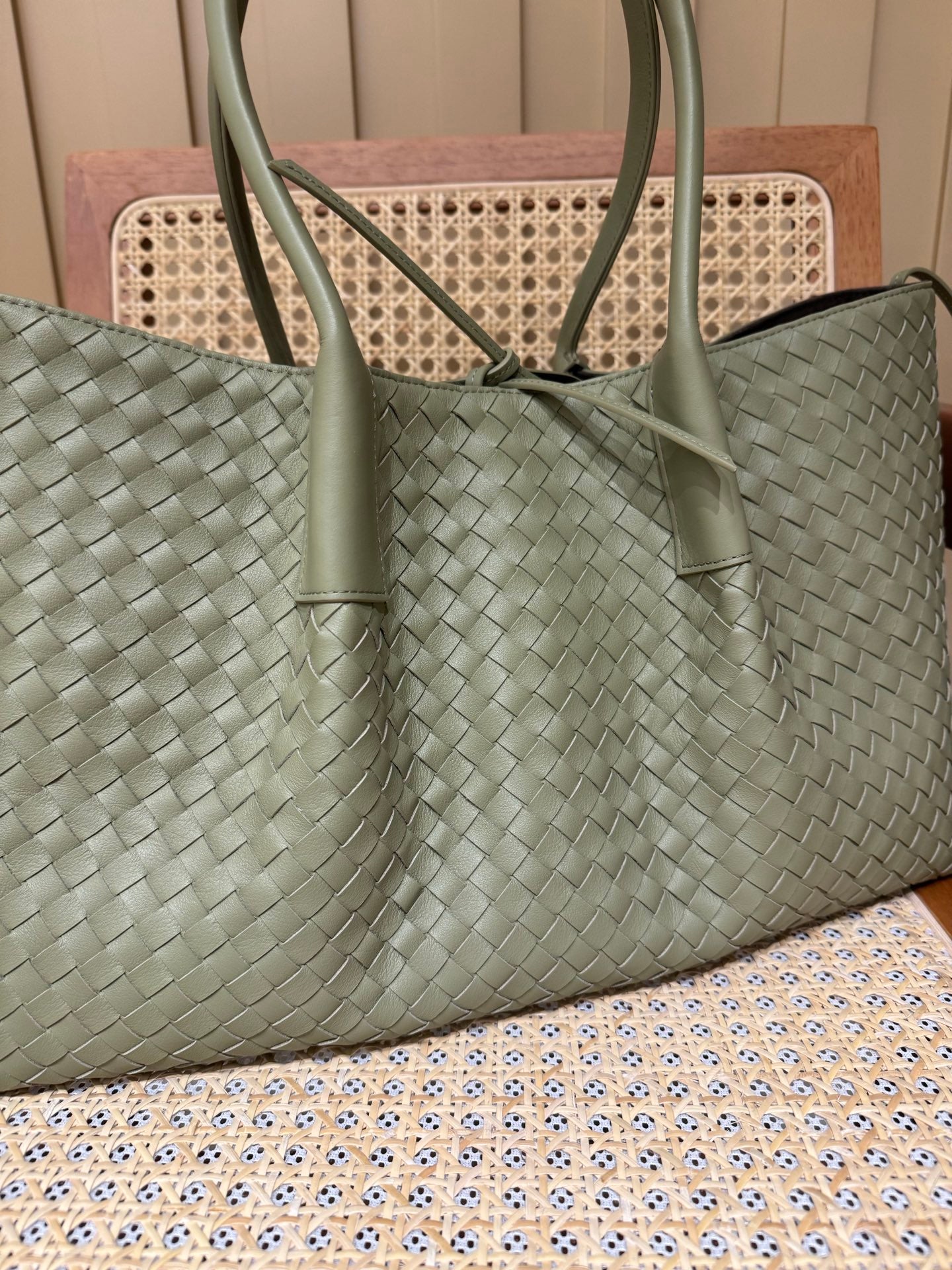 Bottega Veneta Pinacoteca Reversible Large Tote Bag