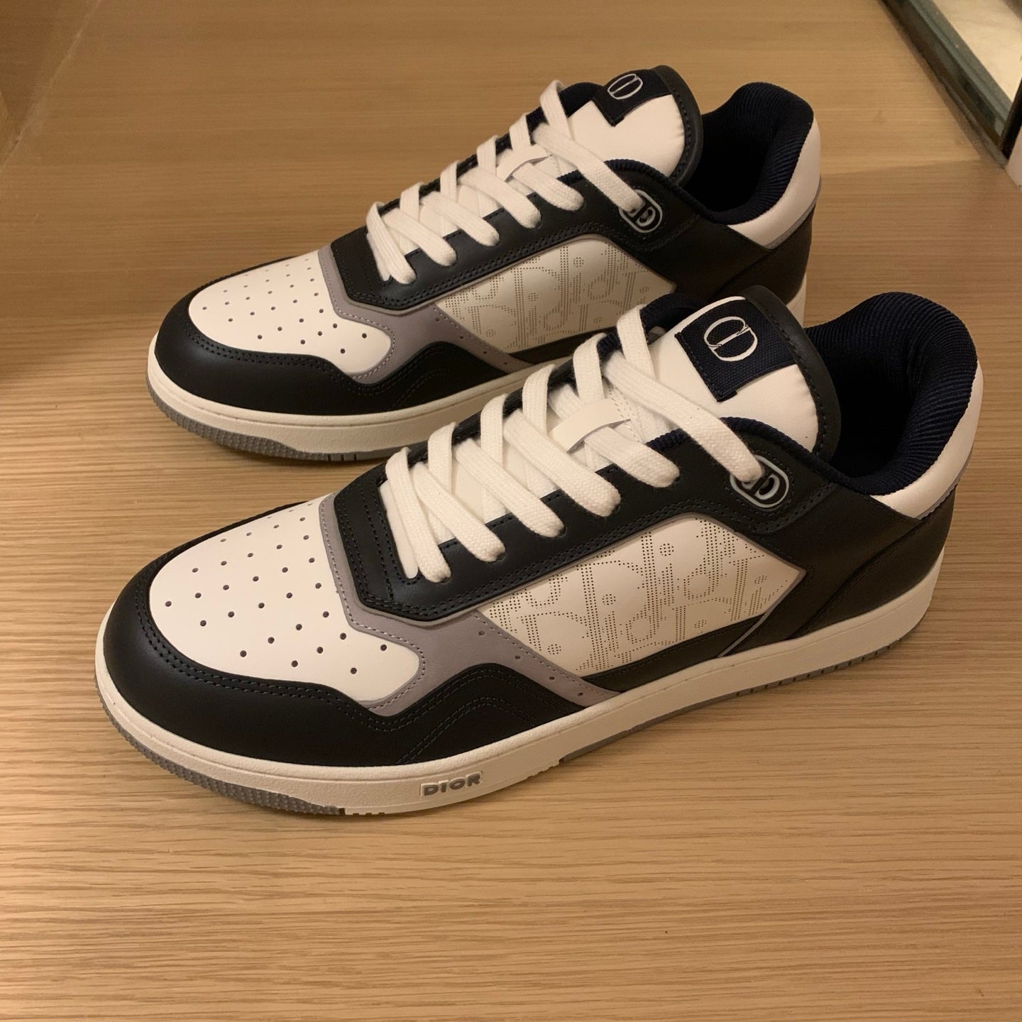Dior B27 Uptown HYLTON NEL Limited Edition Low-Top Sneakers
