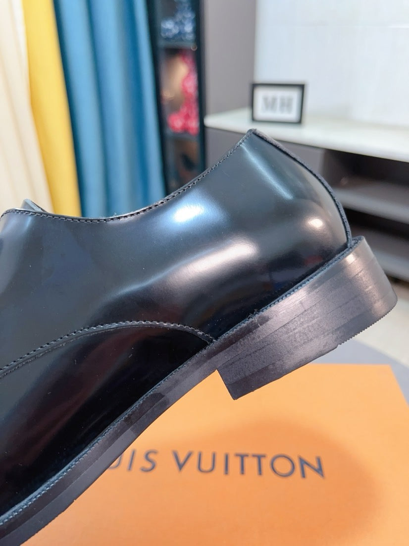 Louis Vuitton Men's Business Casual Leather Shoes