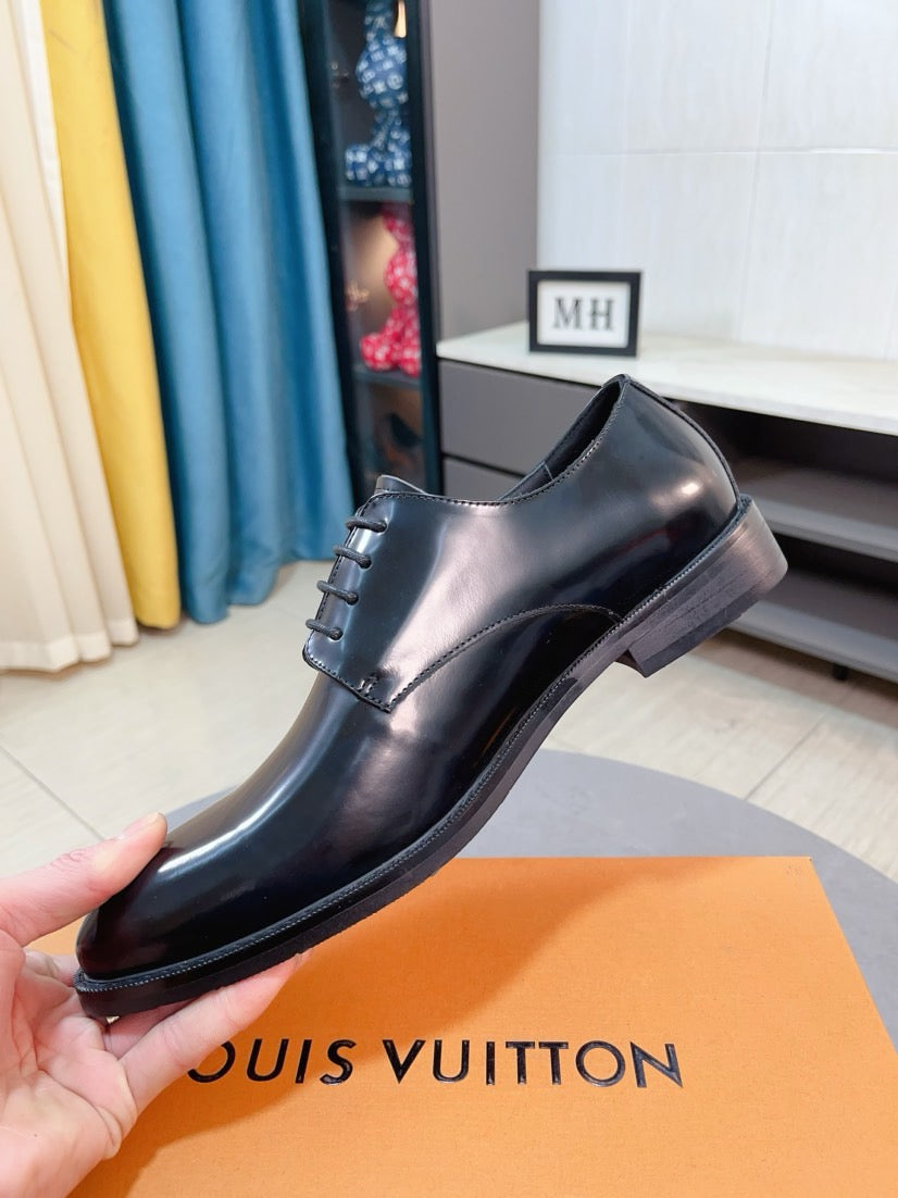 Louis Vuitton Men's Business Casual Leather Shoes