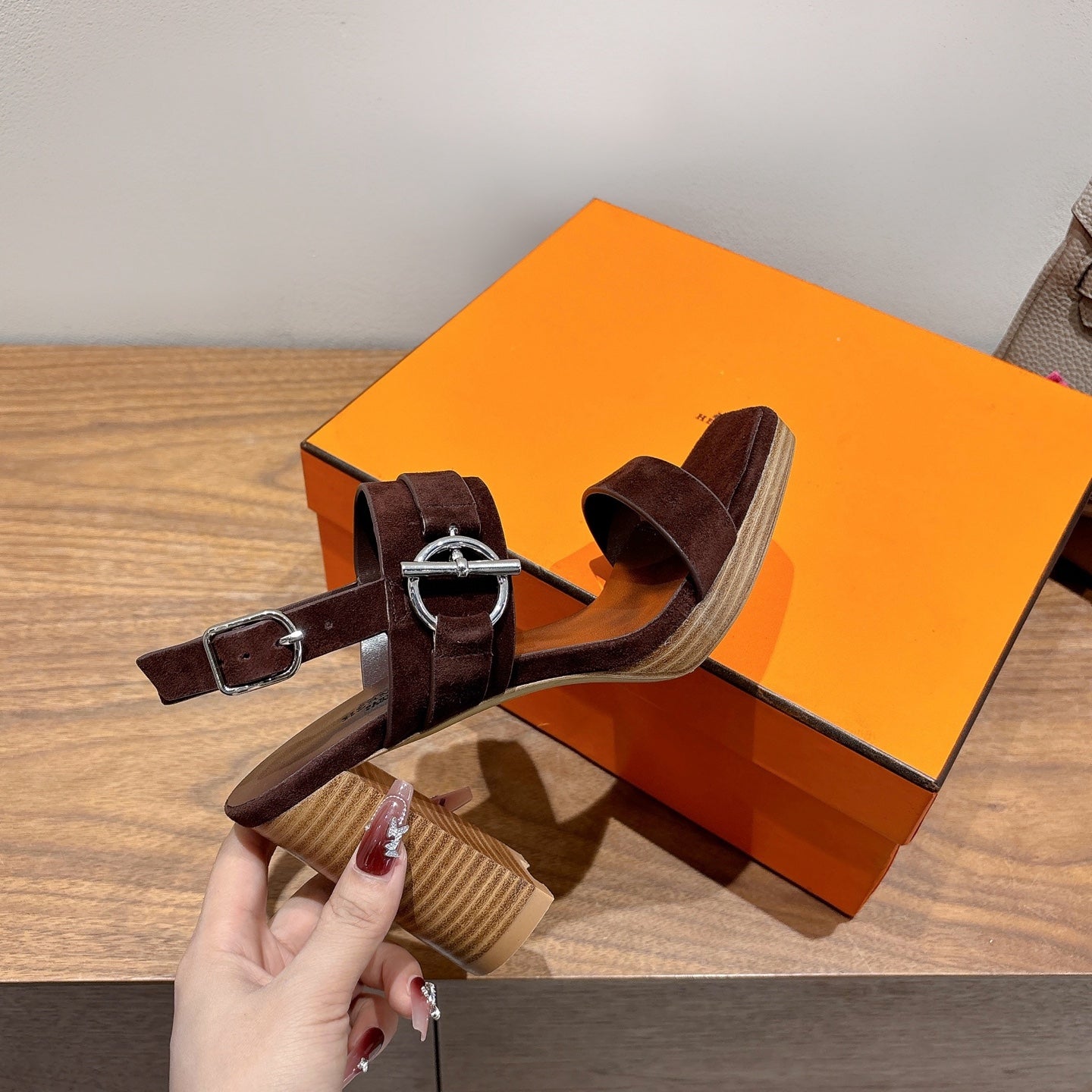 Hermes Color Block Flat Sandals – 2025 New Collection