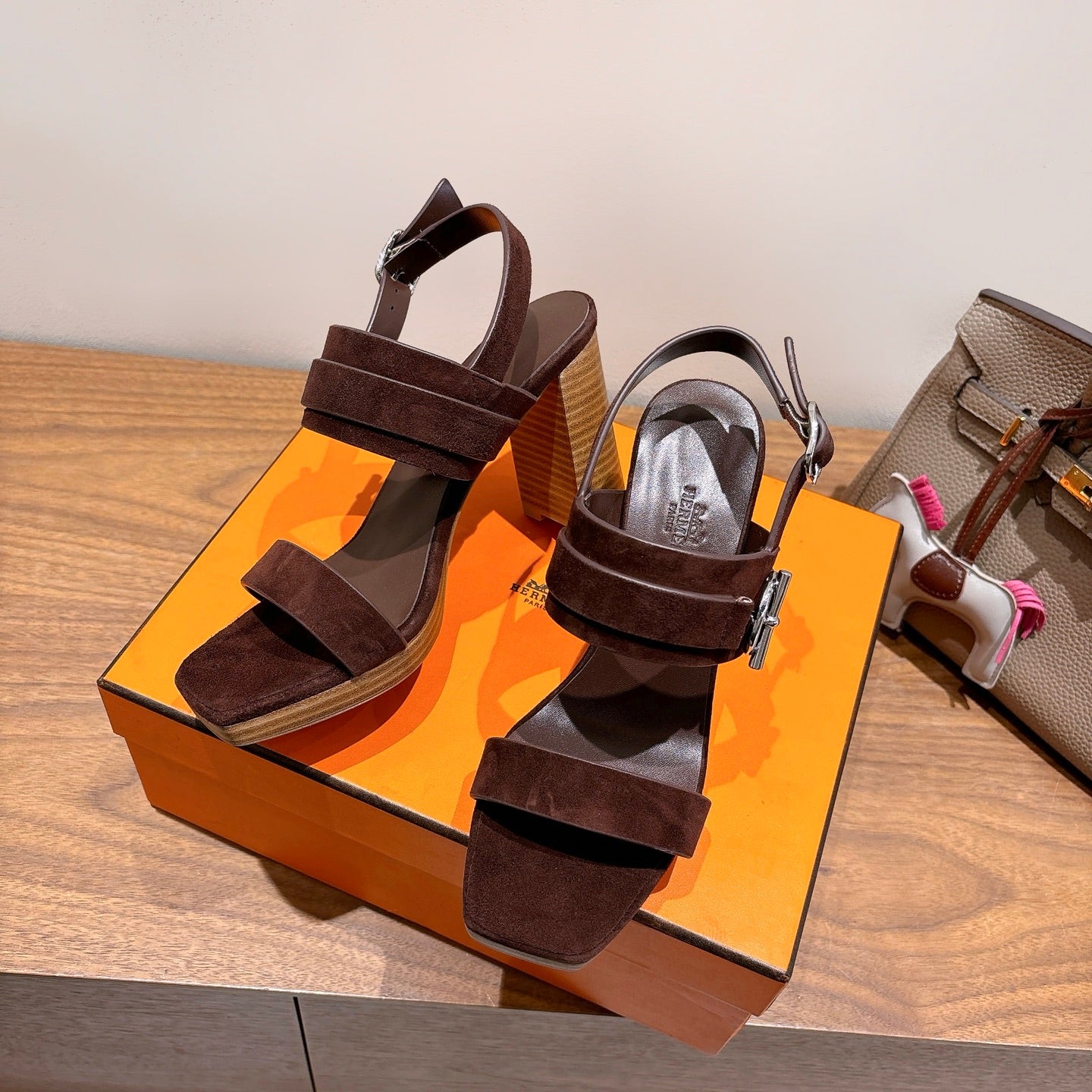 Hermes Color Block Flat Sandals – 2025 New Collection
