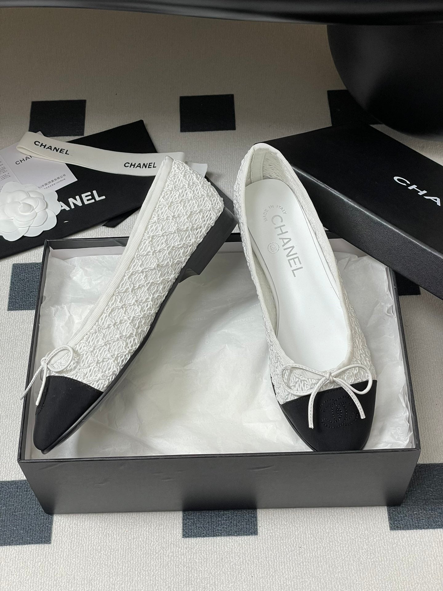 Chanel Lace Mesh Bow Ballet Flats – 25P Early Spring Collection