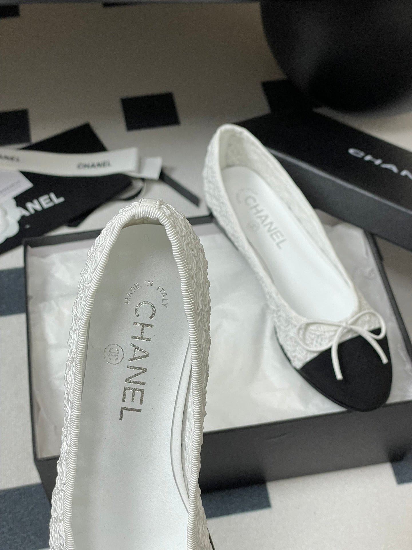 Chanel Lace Mesh Bow Ballet Flats – 25P Early Spring Collection