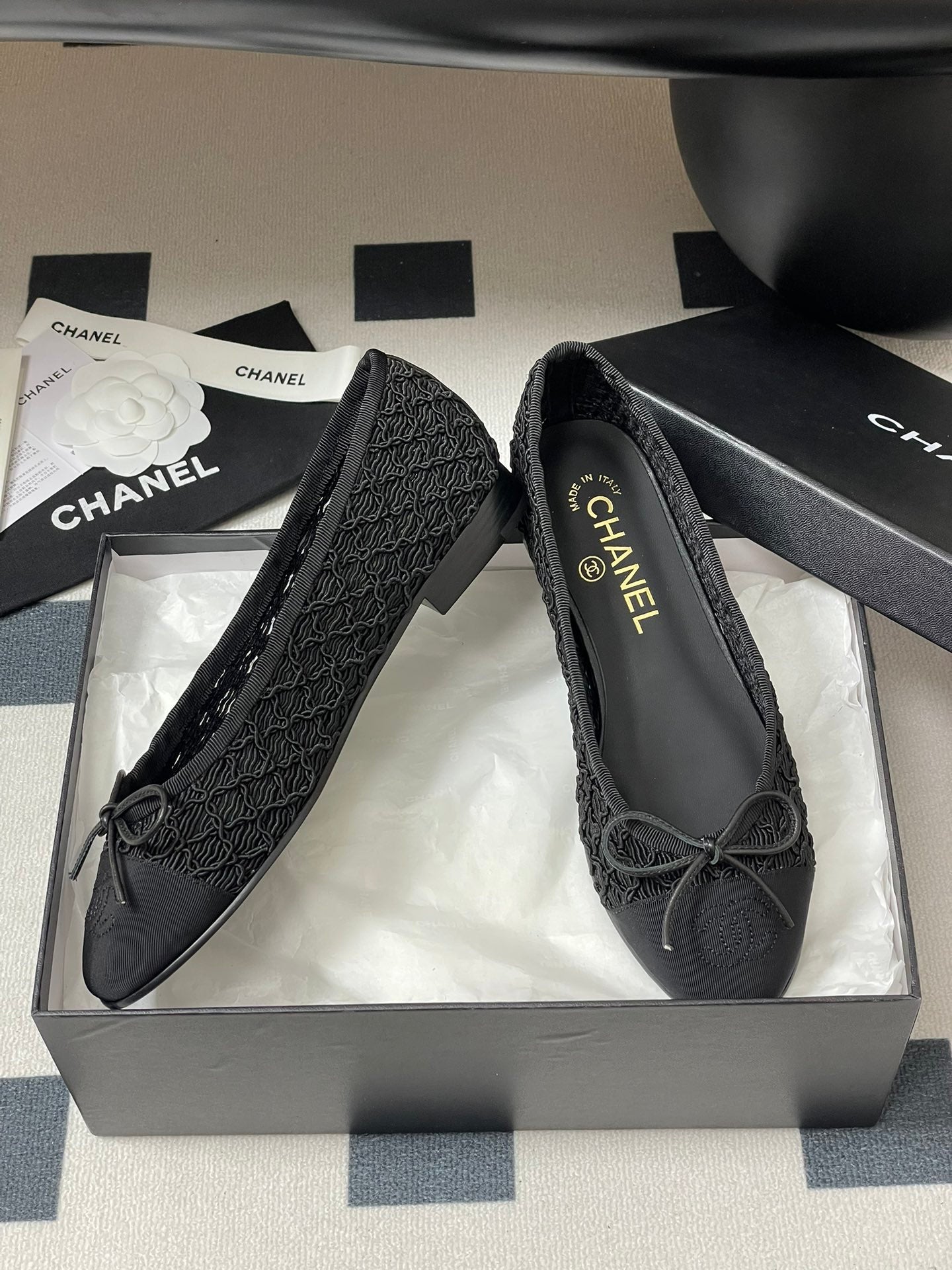 Chanel Lace Mesh Bow Ballet Flats – 25P Early Spring Collection