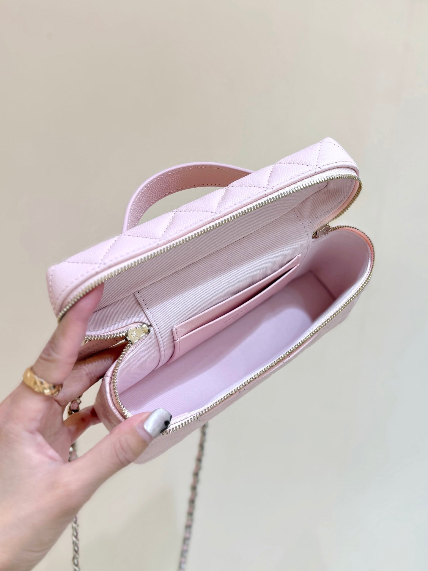 Loro Piana Small Logo Lunchbox Bag – Spring/Summer Collection – 25C