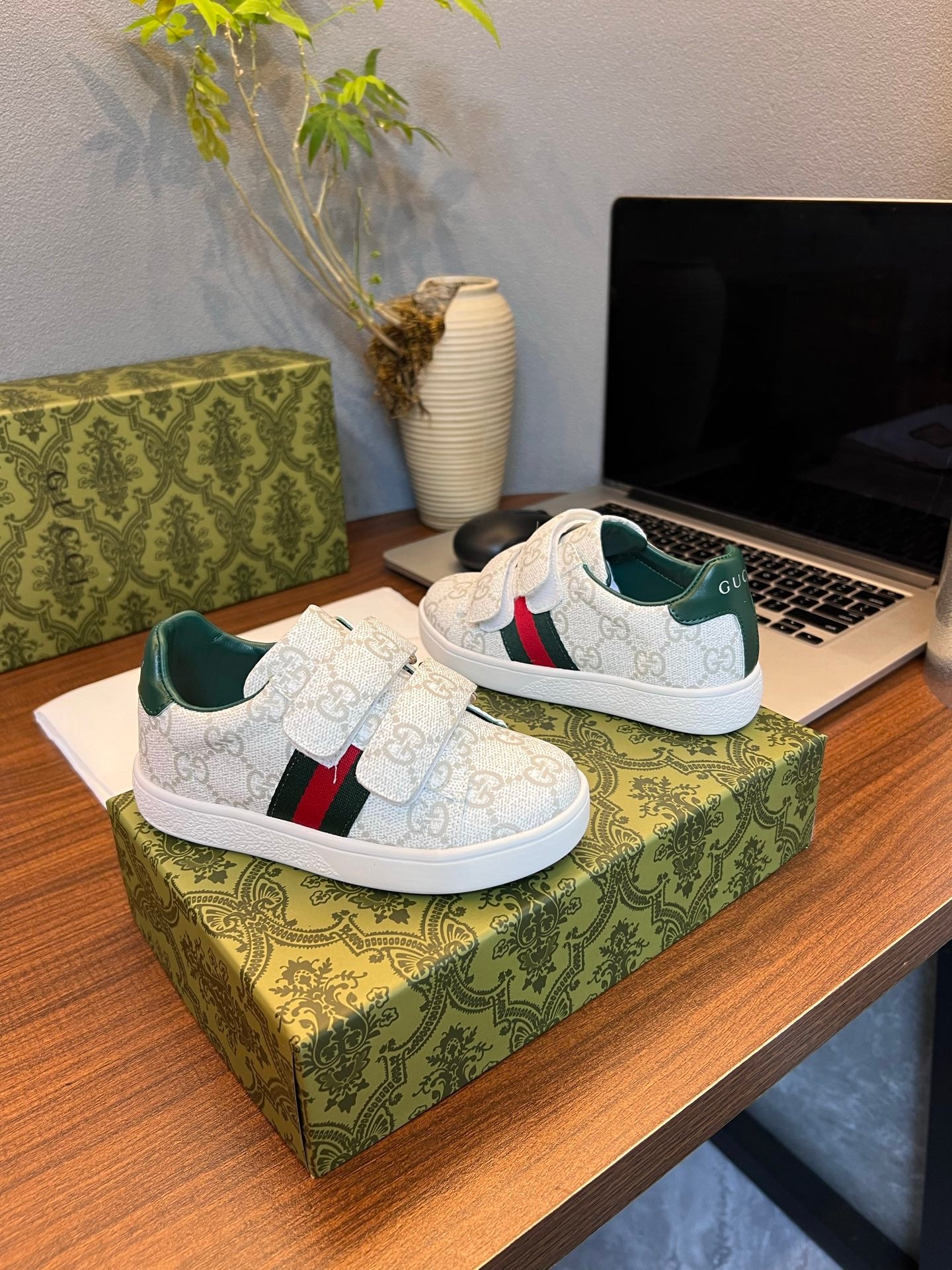 Gucci Kids Sheepskin-Lined Sneakers
