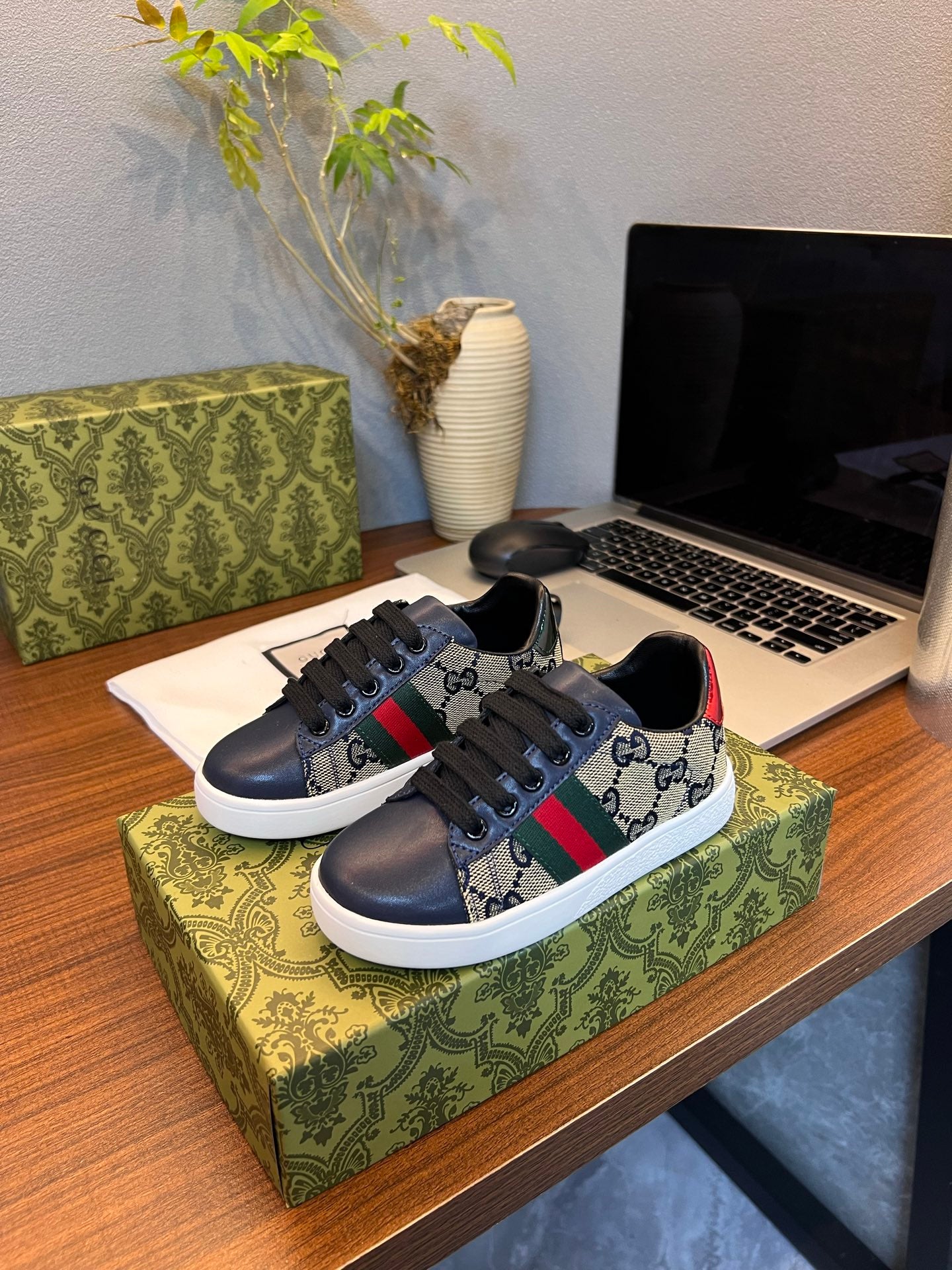Gucci Kids Sheepskin-Lined Sneakers
