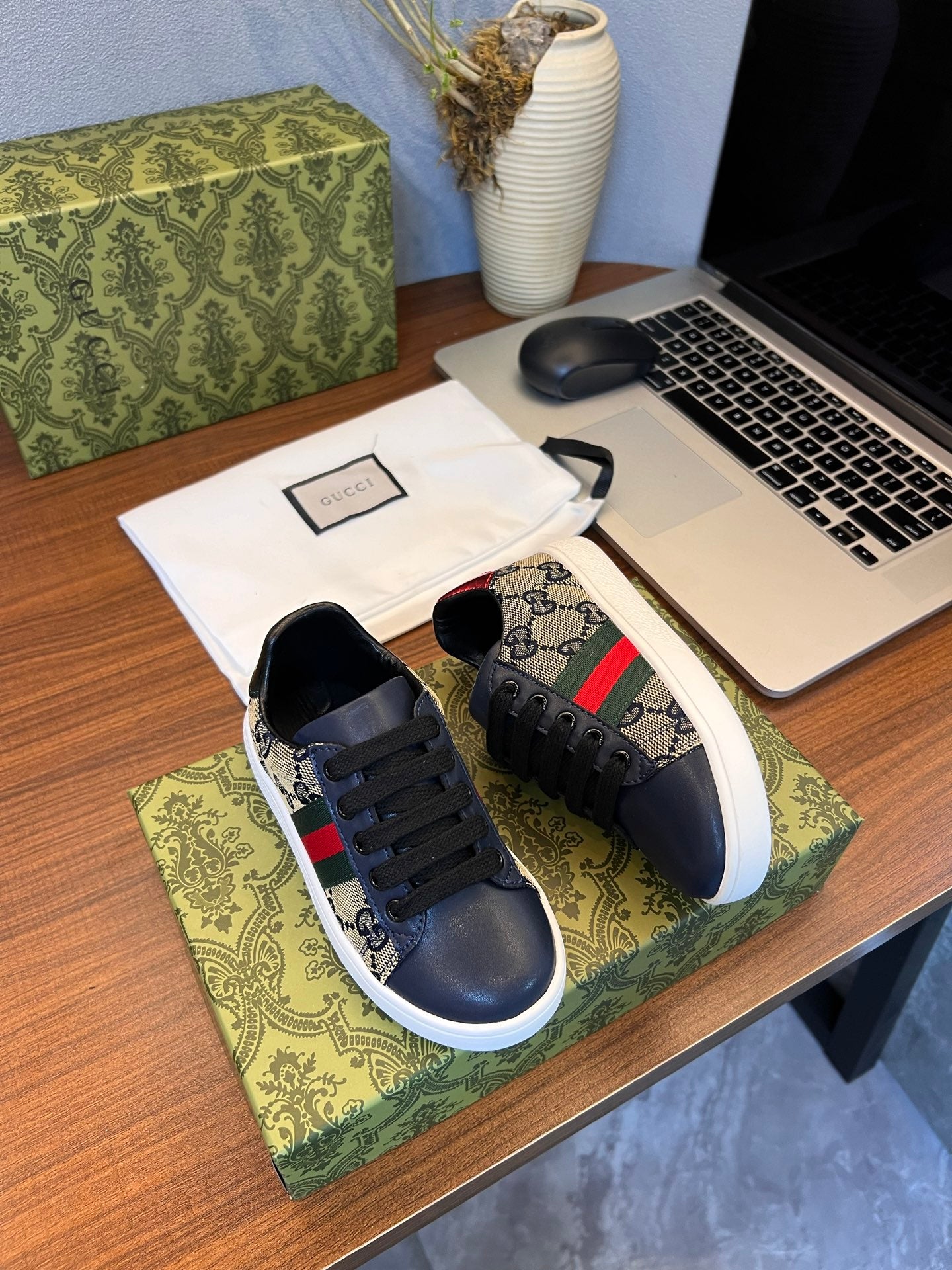 Gucci Kids Sheepskin-Lined Sneakers